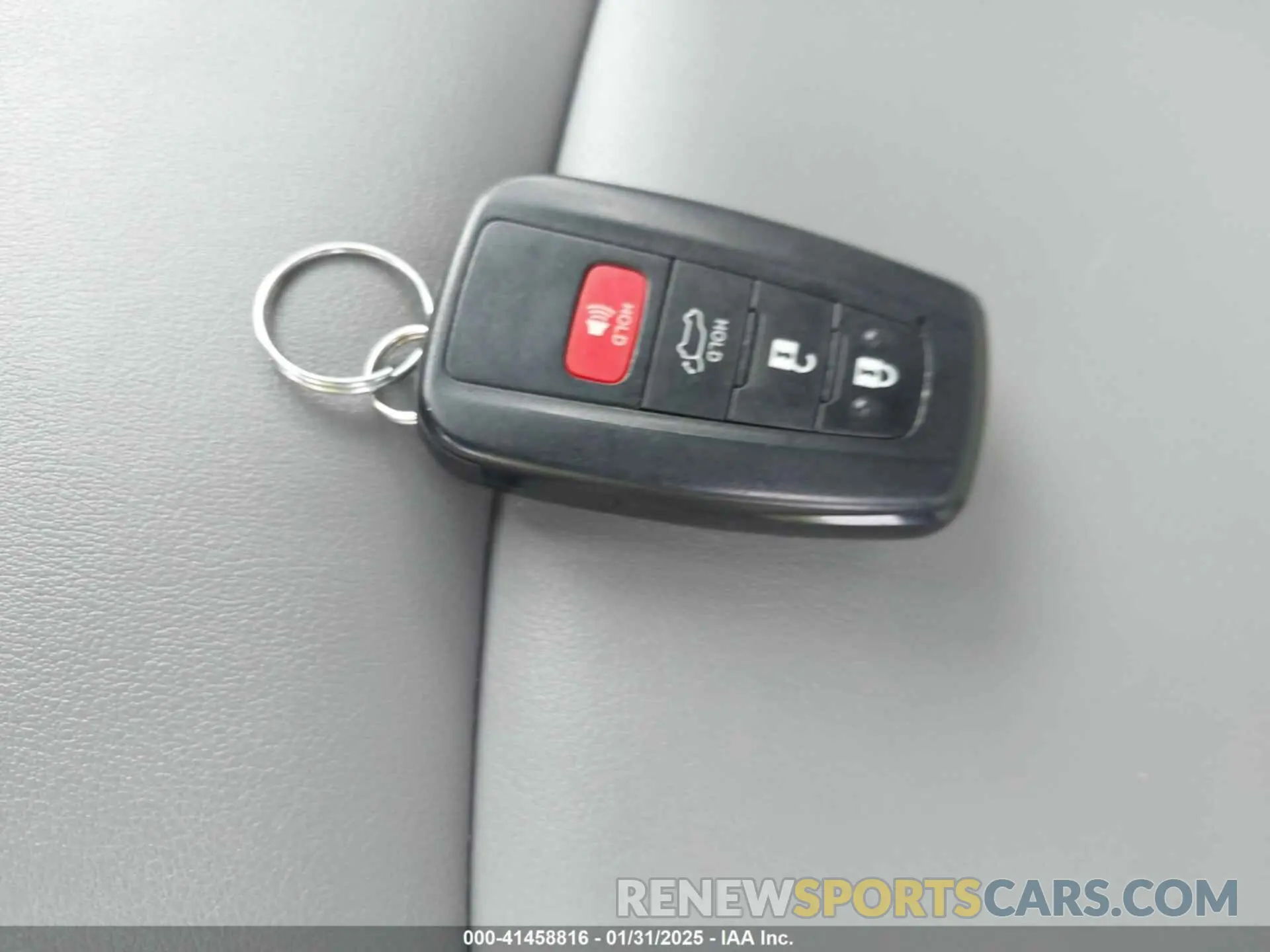 11 fotografías del automóvil dañado JTMB6RFV1PD100562 TOYOTA RAV4 HYBRID 2023