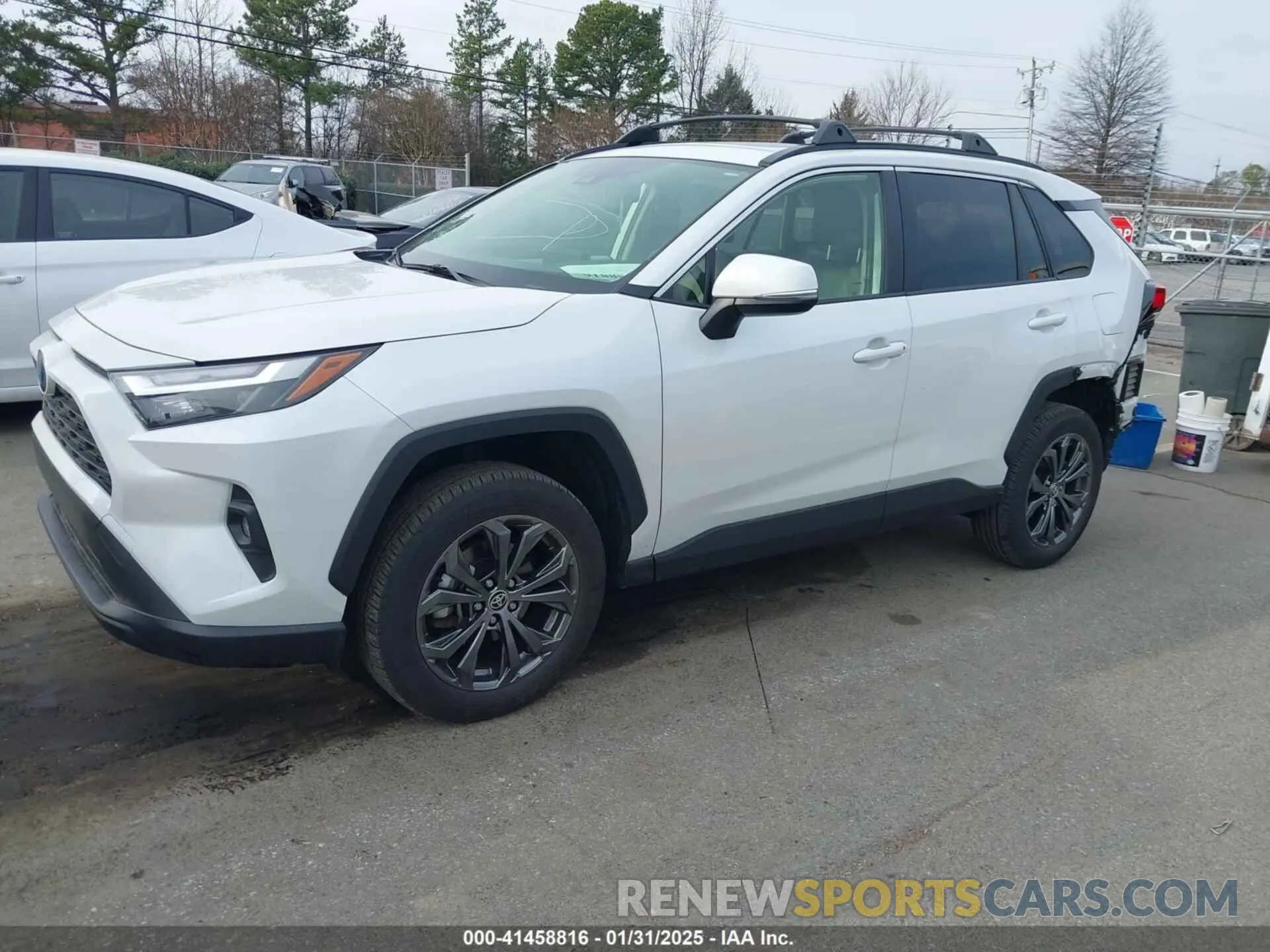2 fotografías del automóvil dañado JTMB6RFV1PD100562 TOYOTA RAV4 HYBRID 2023