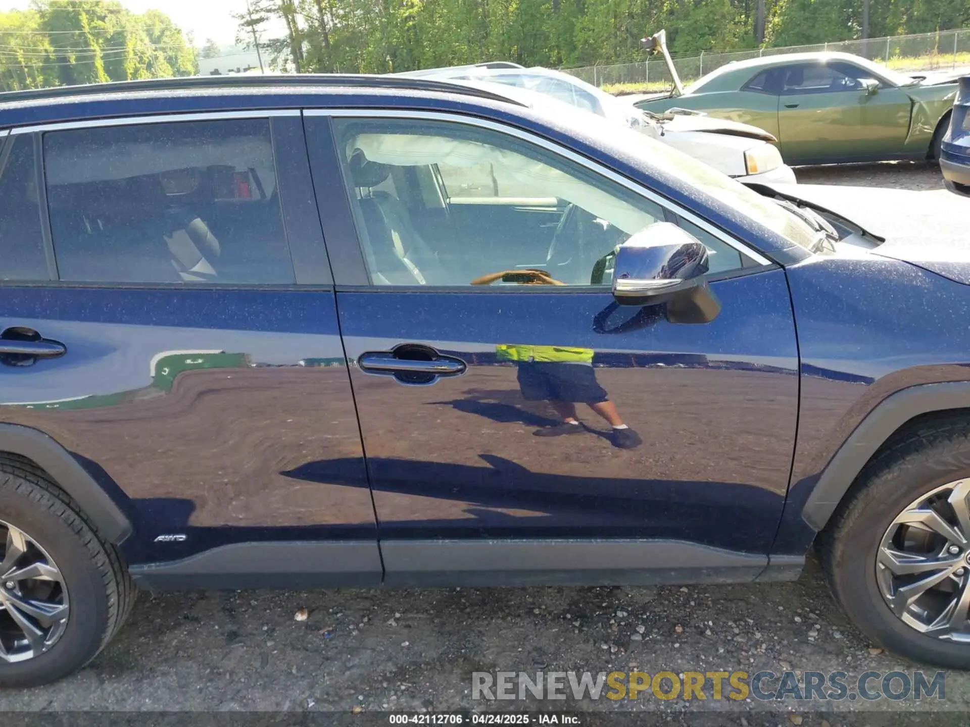 14 fotografías del automóvil dañado JTMB6RFV4PD098886 TOYOTA RAV4 HYBRID 2023