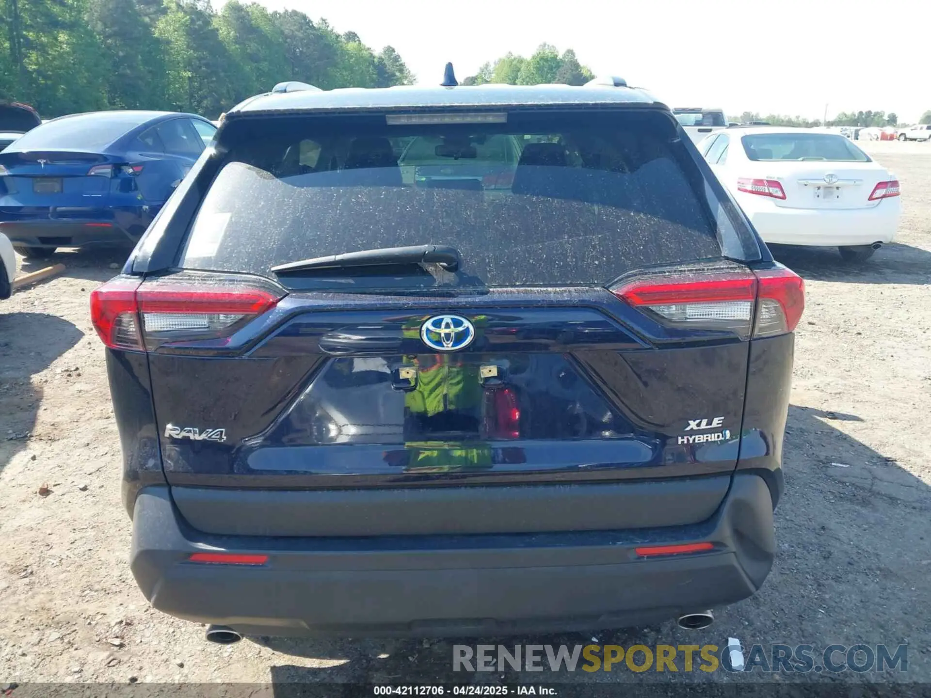17 fotografías del automóvil dañado JTMB6RFV4PD098886 TOYOTA RAV4 HYBRID 2023