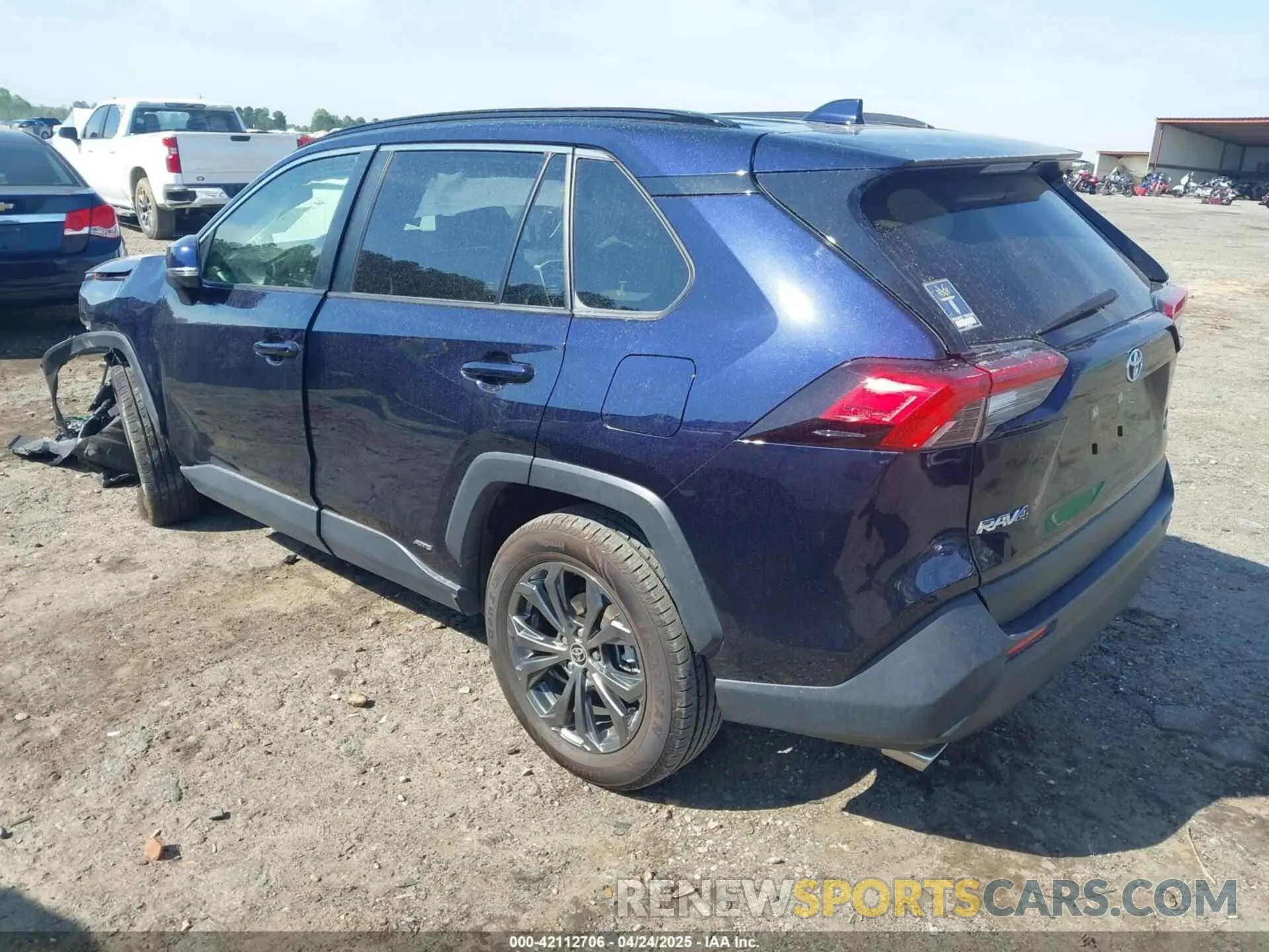 3 fotografías del automóvil dañado JTMB6RFV4PD098886 TOYOTA RAV4 HYBRID 2023