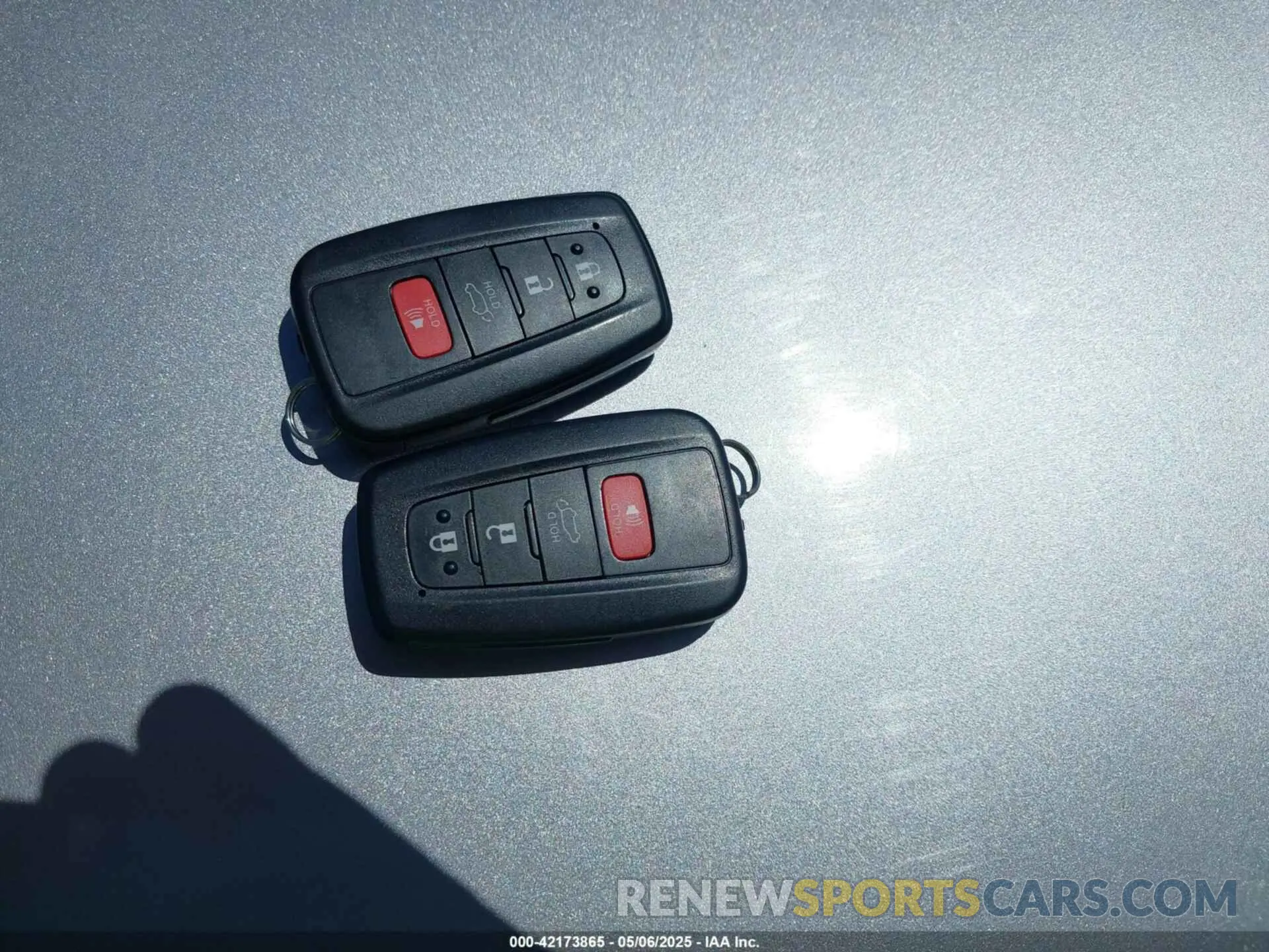 11 fotografías del automóvil dañado JTME6RFV2PJ037308 TOYOTA RAV4 HYBRID 2023