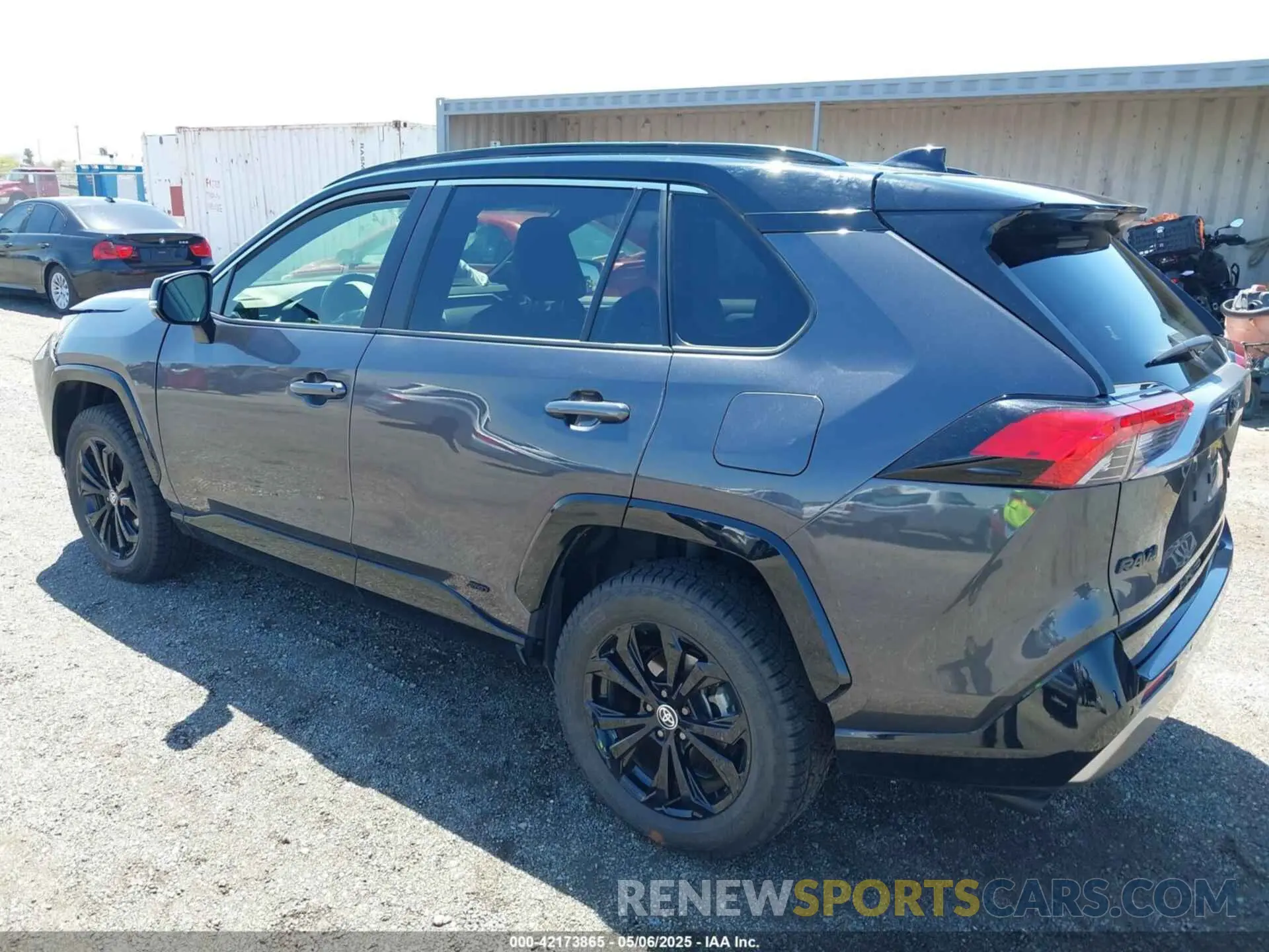 3 fotografías del automóvil dañado JTME6RFV2PJ037308 TOYOTA RAV4 HYBRID 2023