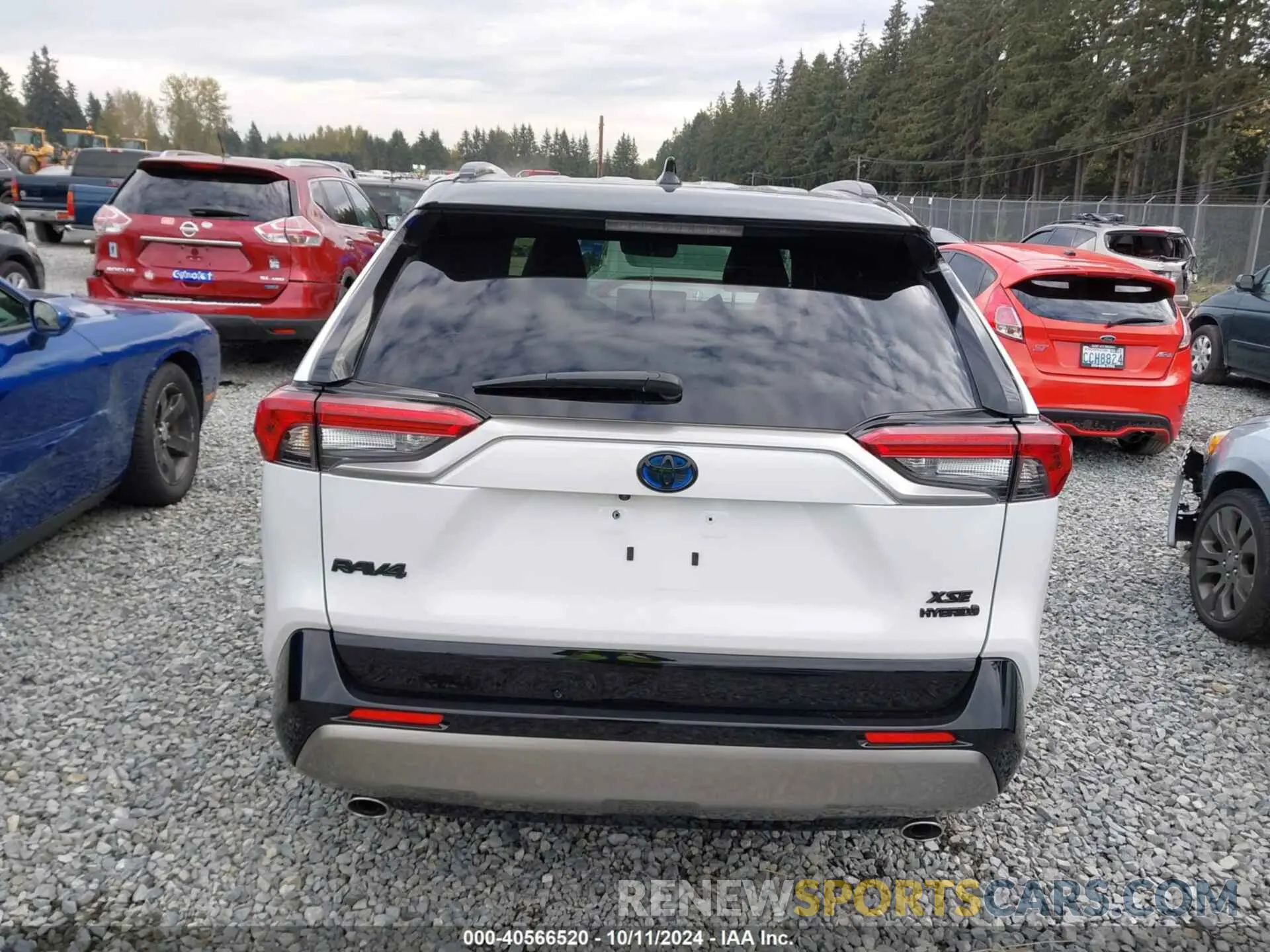 17 fotografías del automóvil dañado JTME6RFV8PD536841 TOYOTA RAV4 HYBRID 2023