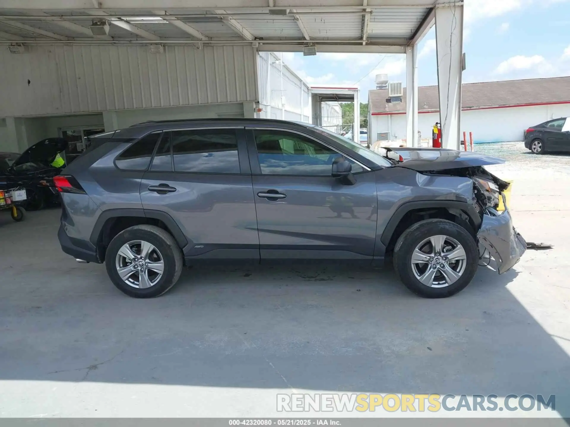14 fotografías del automóvil dañado JTMLWRFV6PD203044 TOYOTA RAV4 HYBRID 2023
