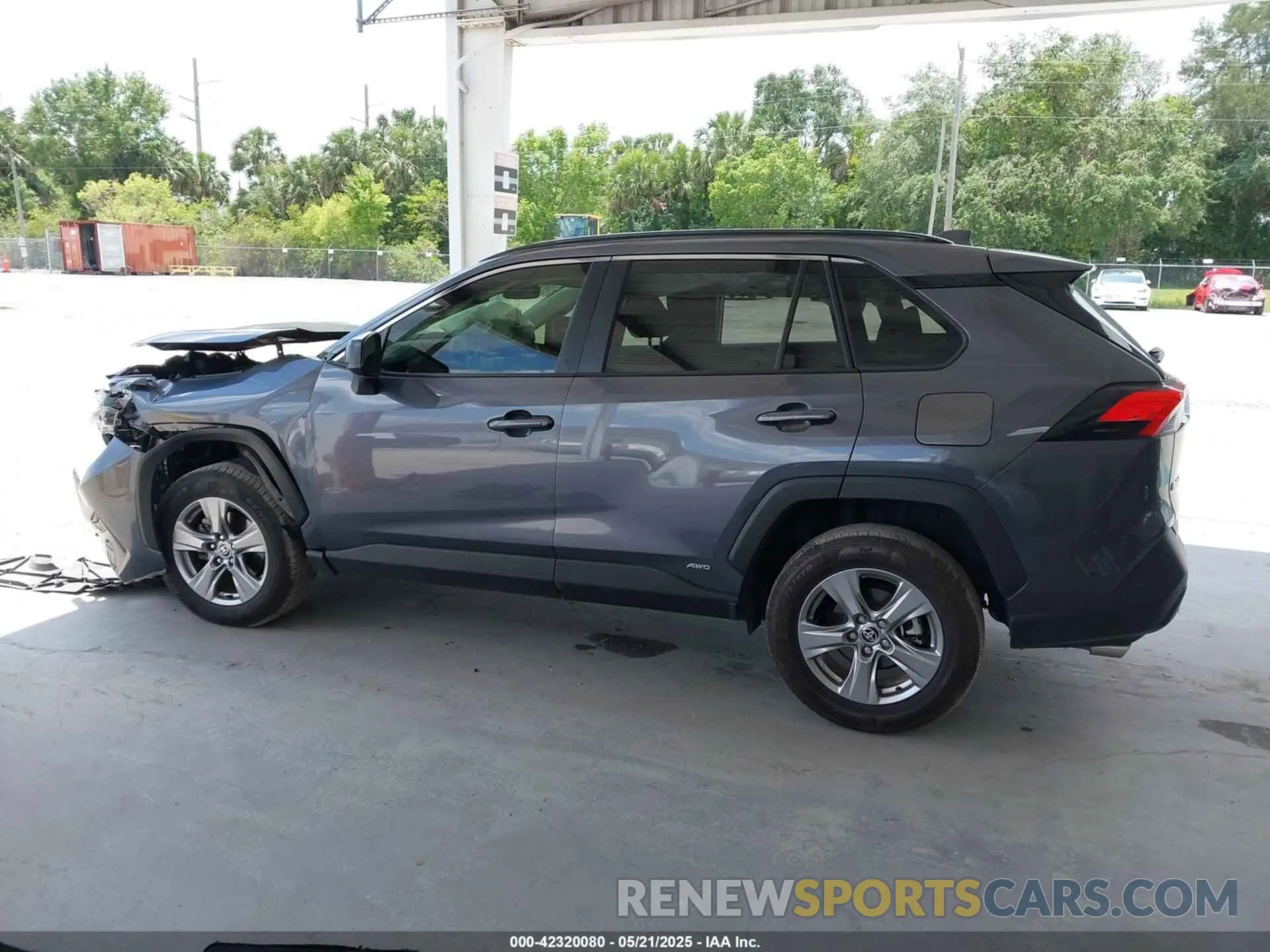15 fotografías del automóvil dañado JTMLWRFV6PD203044 TOYOTA RAV4 HYBRID 2023