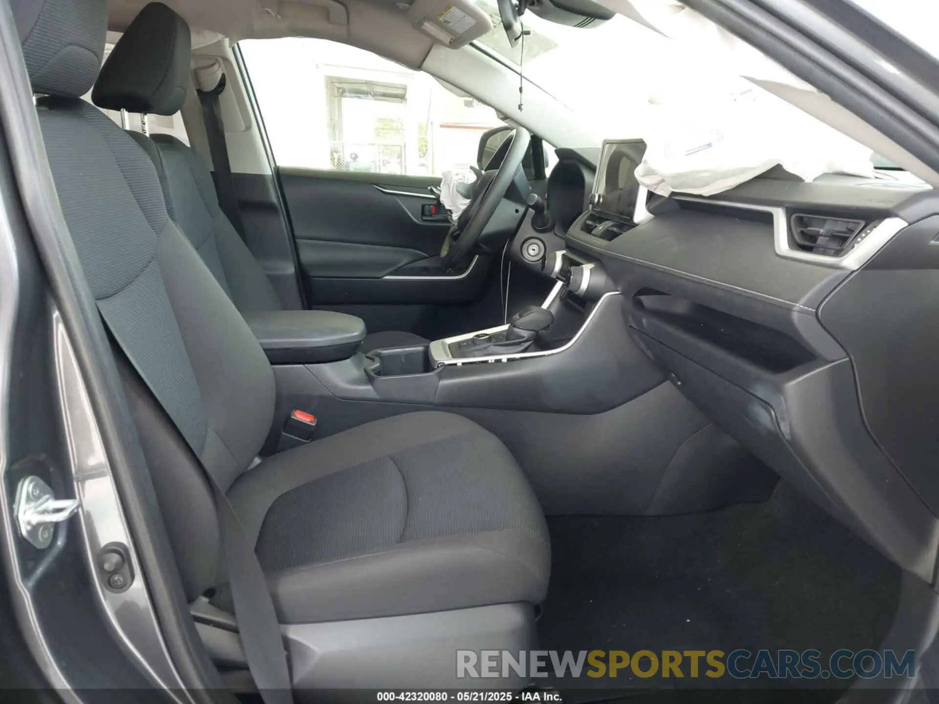 5 fotografías del automóvil dañado JTMLWRFV6PD203044 TOYOTA RAV4 HYBRID 2023