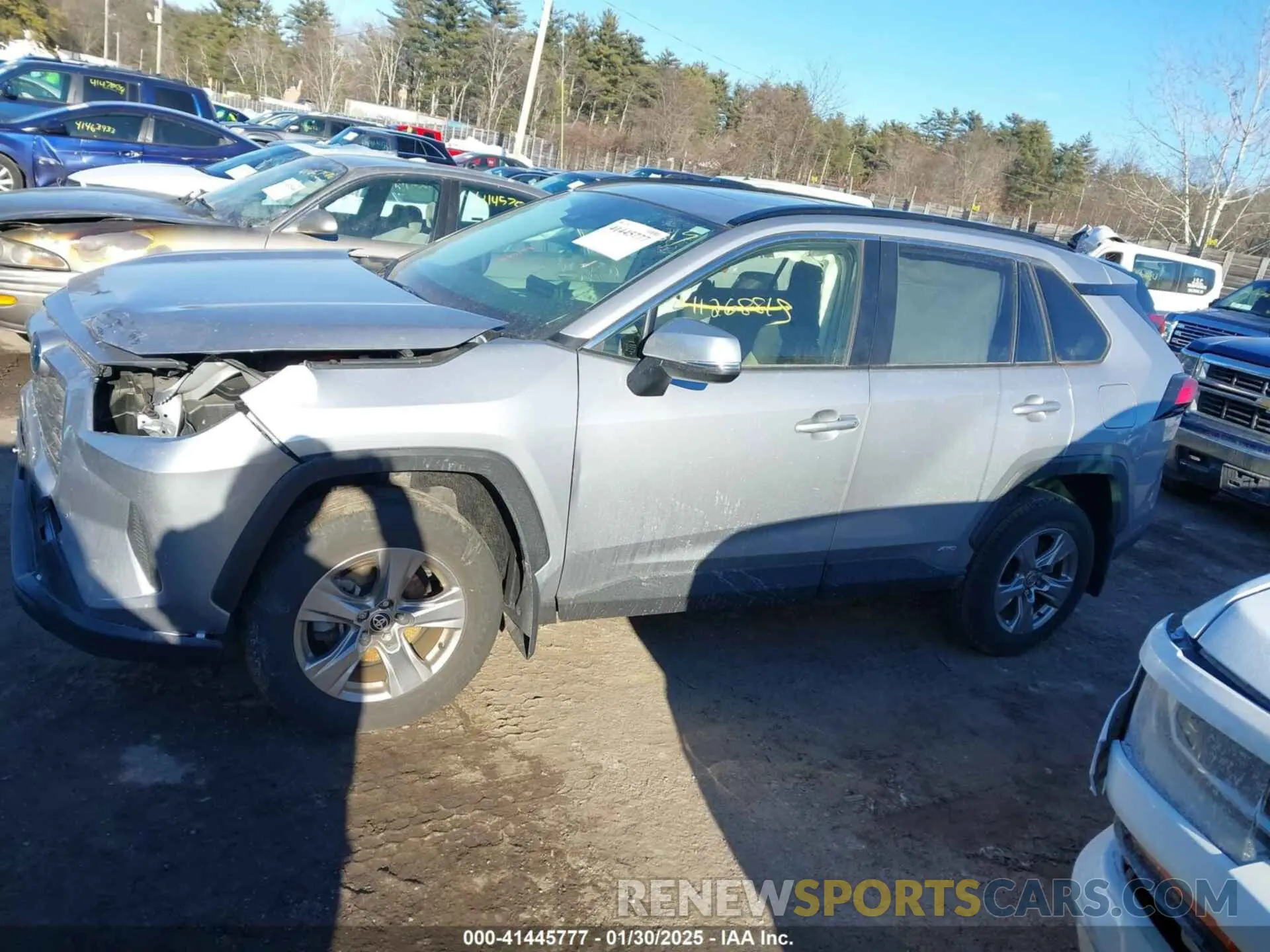 14 fotografías del automóvil dañado JTMRWRFV2PD185054 TOYOTA RAV4 HYBRID 2023