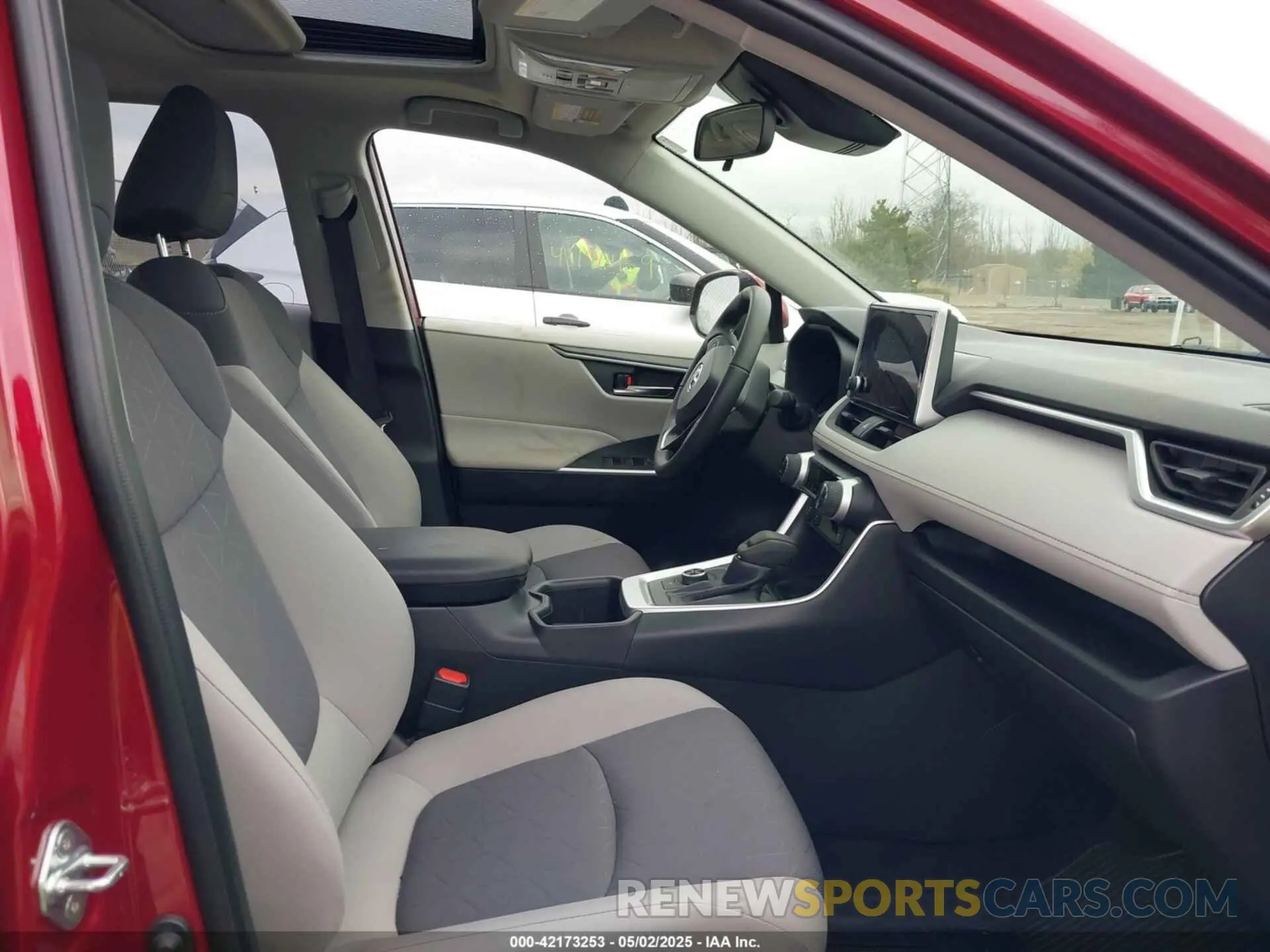 5 fotografías del automóvil dañado JTMRWRFV3PD205294 TOYOTA RAV4 HYBRID 2023