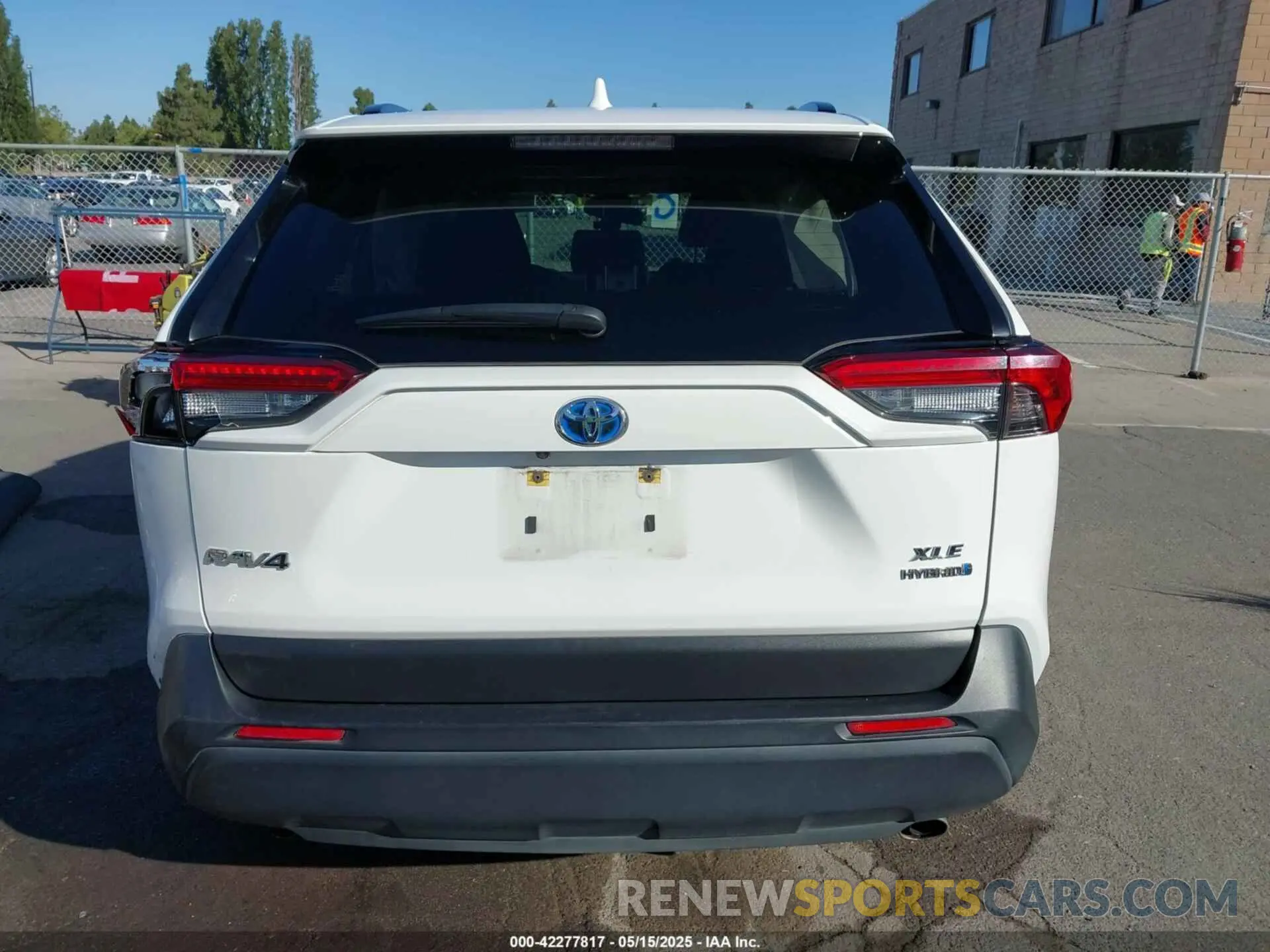 16 fotografías del automóvil dañado JTMRWRFV3PD206493 TOYOTA RAV4 HYBRID 2023
