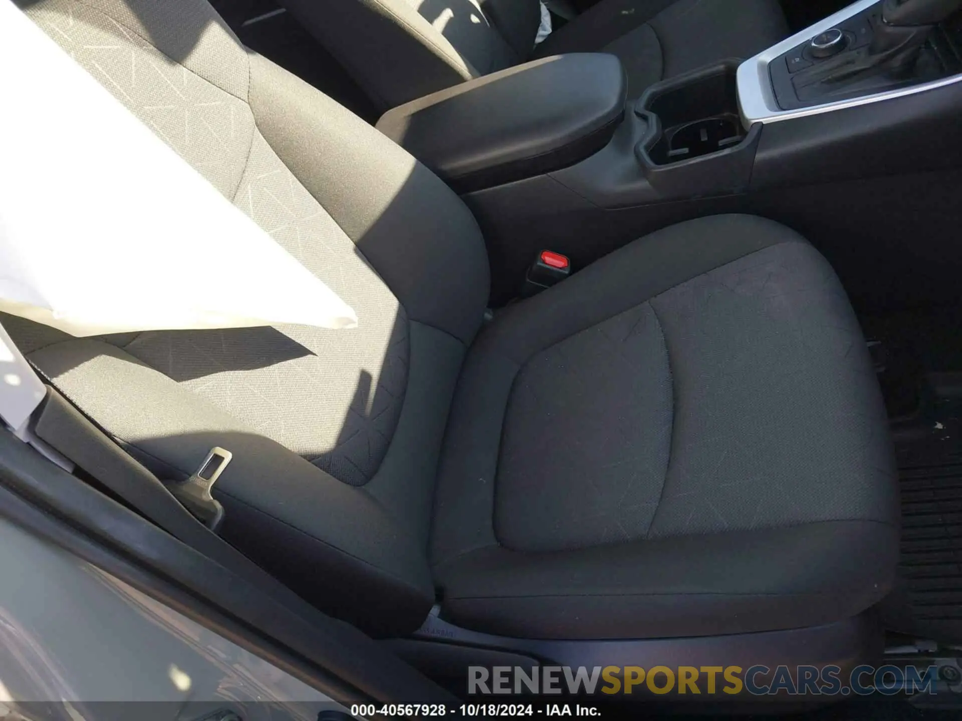 5 fotografías del automóvil dañado JTMRWRFV3PD207143 TOYOTA RAV4 HYBRID 2023