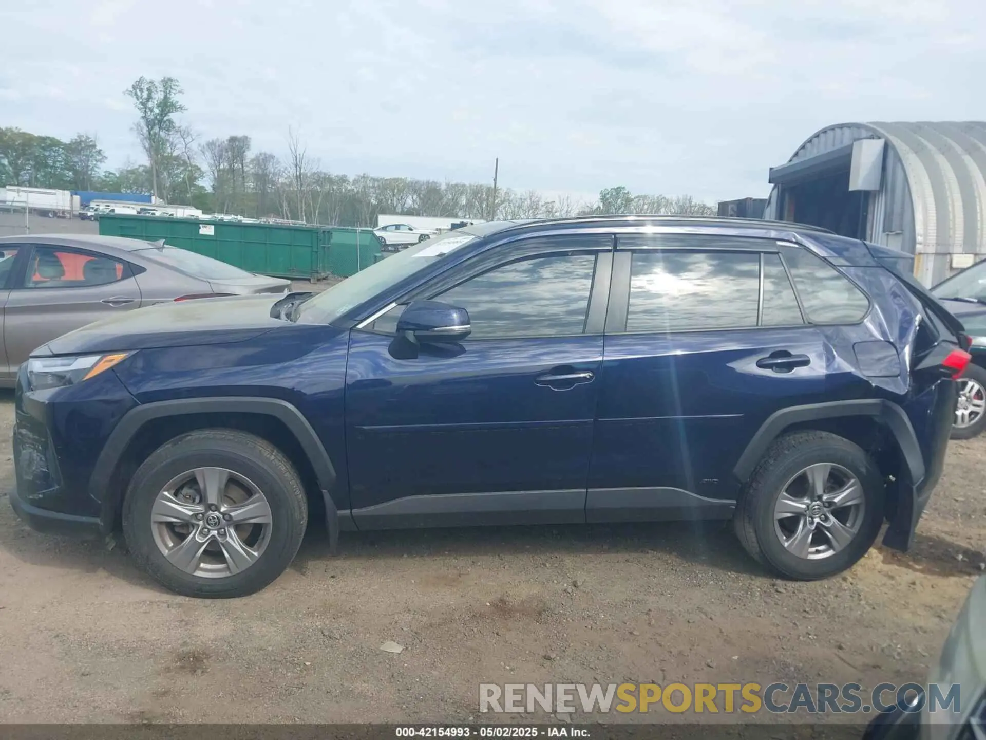 8 fotografías del automóvil dañado JTMRWRFV9PD168459 TOYOTA RAV4 HYBRID 2023