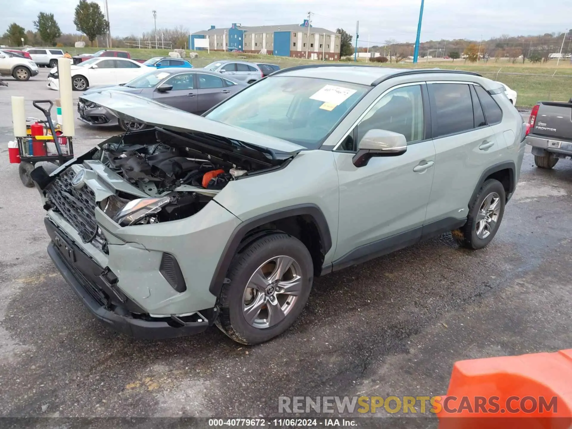 2 fotografías del automóvil dañado JTMRWRFV9PD196505 TOYOTA RAV4 HYBRID 2023