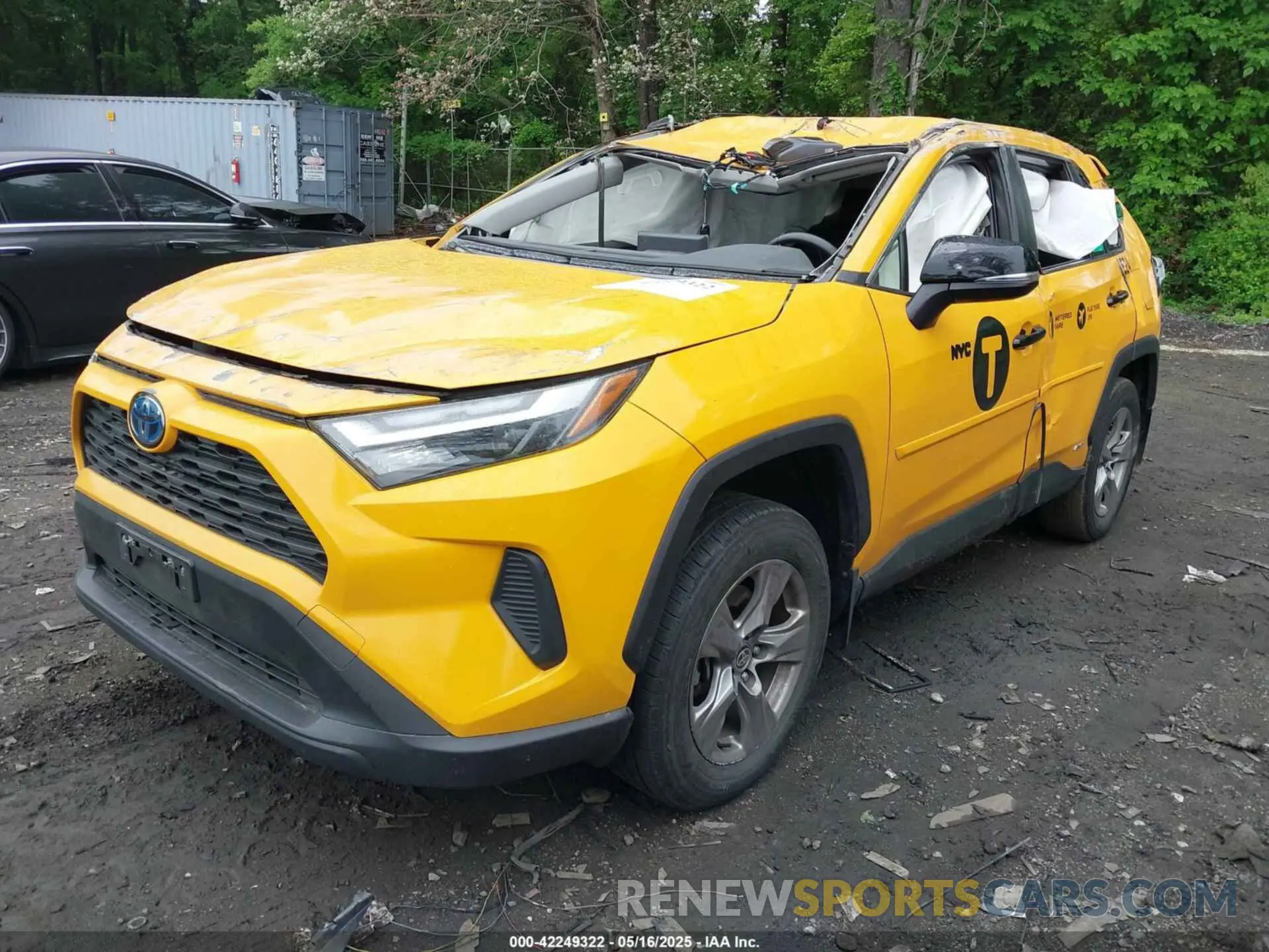 2 fotografías del automóvil dañado JTMRWRFVXPJ057386 TOYOTA RAV4 HYBRID 2023