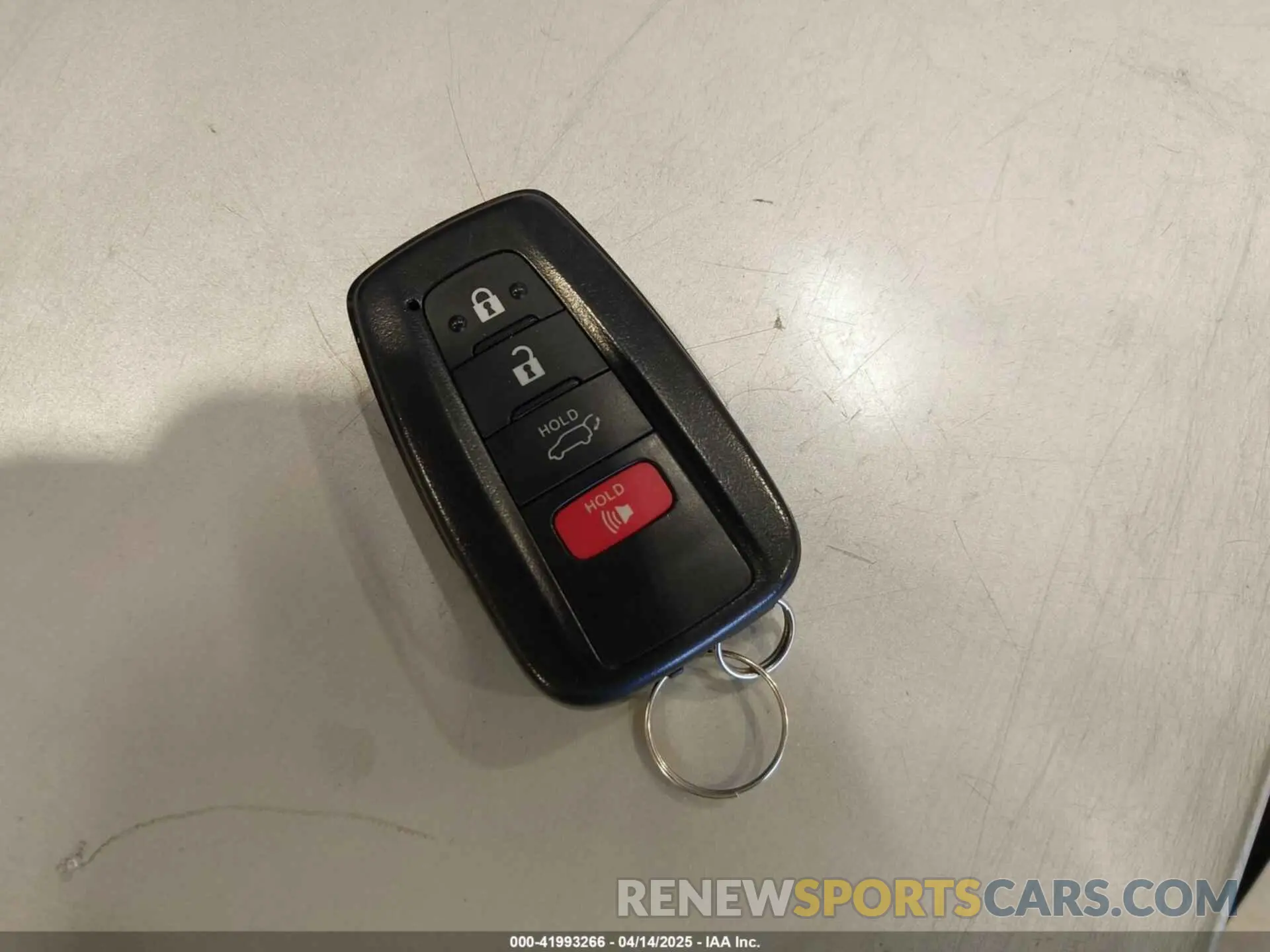 11 fotografías del automóvil dañado 2T3B6RFV5RW081035 TOYOTA RAV4 HYBRID 2024