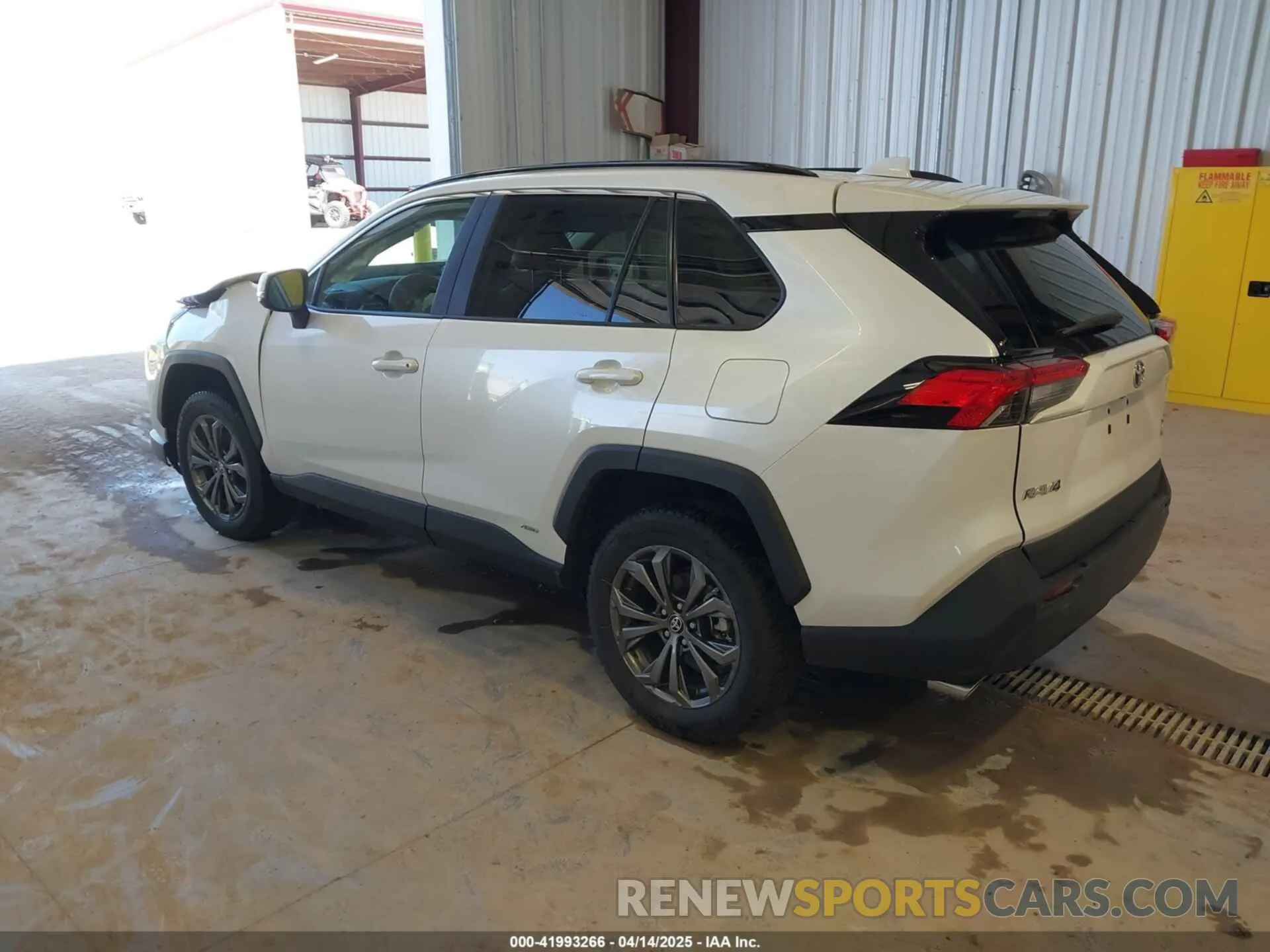 3 fotografías del automóvil dañado 2T3B6RFV5RW081035 TOYOTA RAV4 HYBRID 2024
