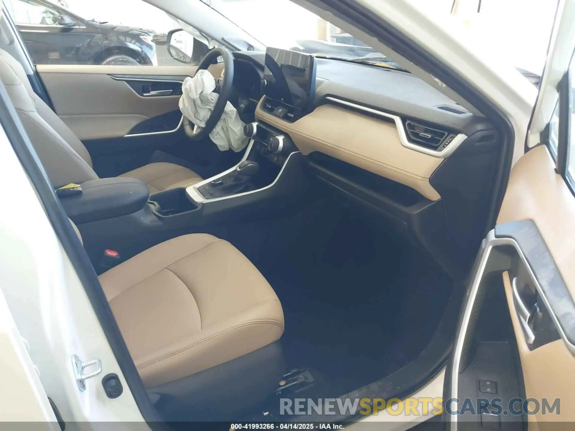 5 fotografías del automóvil dañado 2T3B6RFV5RW081035 TOYOTA RAV4 HYBRID 2024