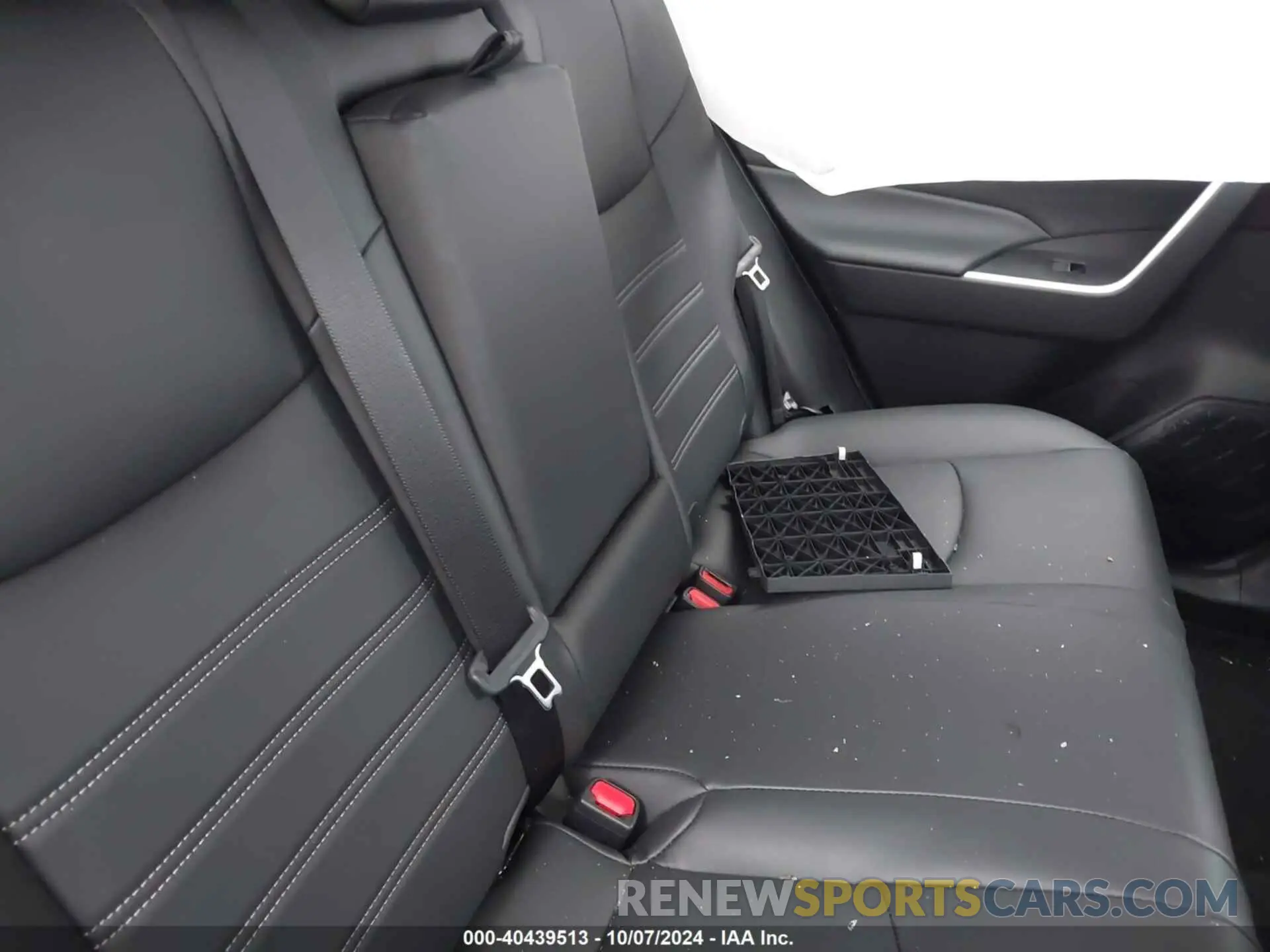 8 fotografías del automóvil dañado 2T3B6RFV6RW068309 TOYOTA RAV4 HYBRID 2024