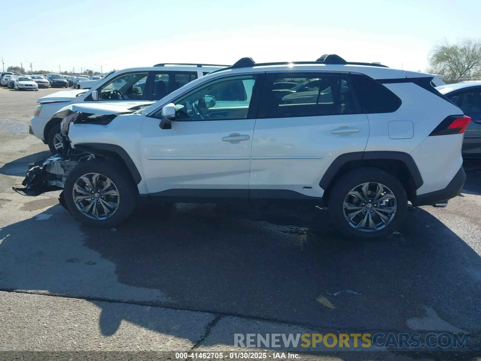 14 fotografías del automóvil dañado 2T3B6RFVXRW062836 TOYOTA RAV4 HYBRID 2024