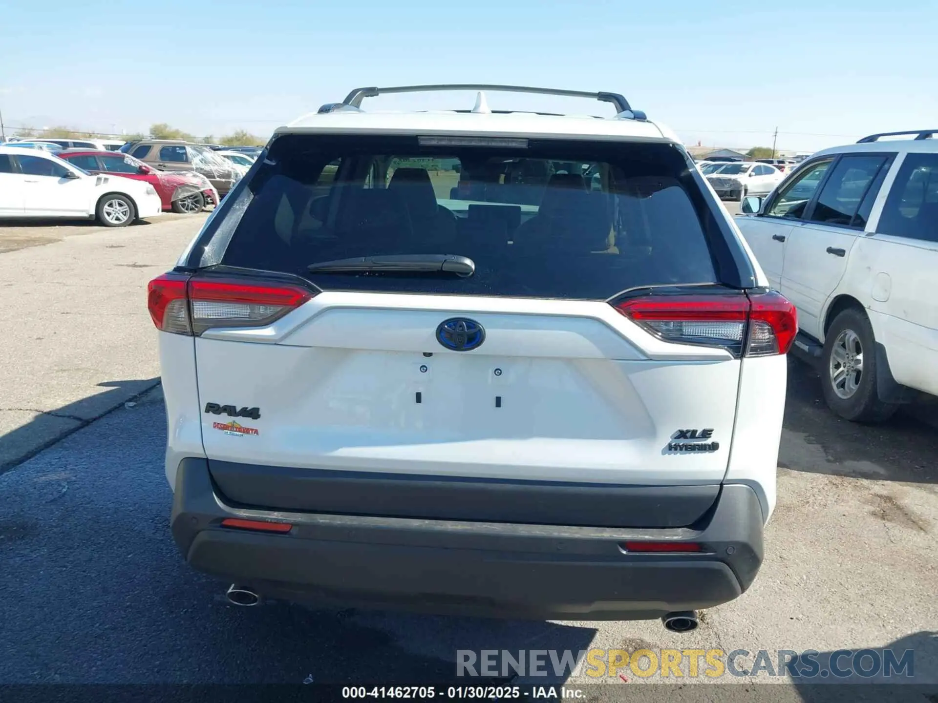 16 fotografías del automóvil dañado 2T3B6RFVXRW062836 TOYOTA RAV4 HYBRID 2024