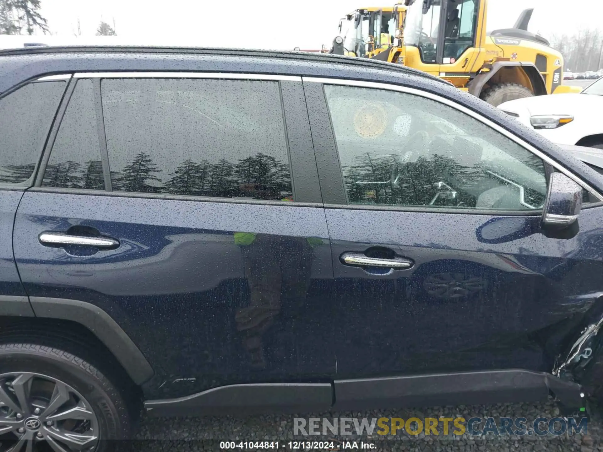14 fotografías del automóvil dañado 2T3D6RFV1RW072633 TOYOTA RAV4 HYBRID 2024