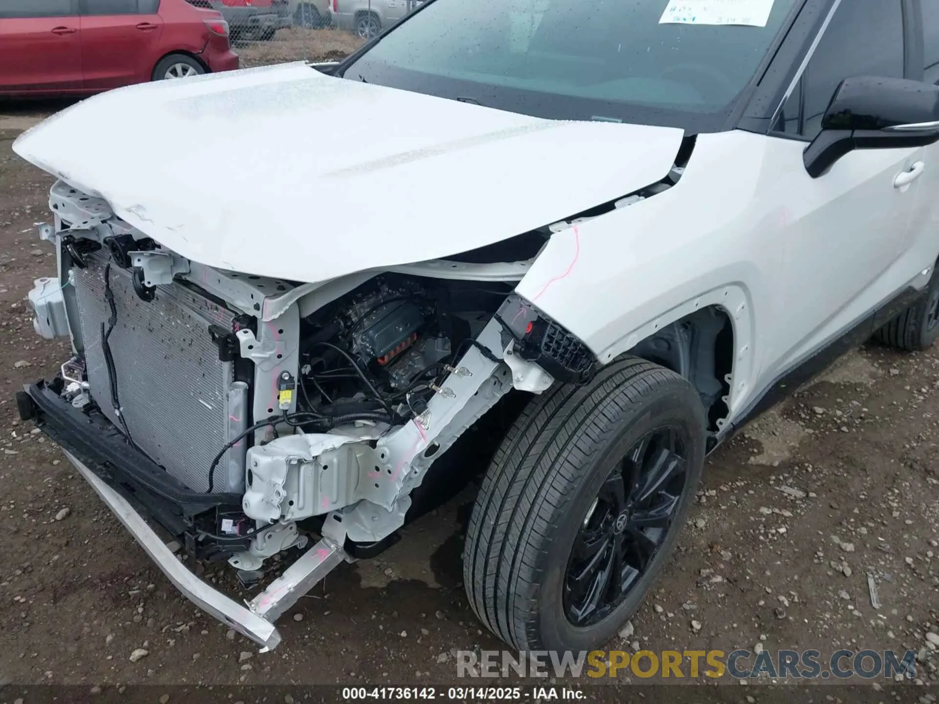18 fotografías del automóvil dañado 2T3E6RFV3RW066031 TOYOTA RAV4 HYBRID 2024