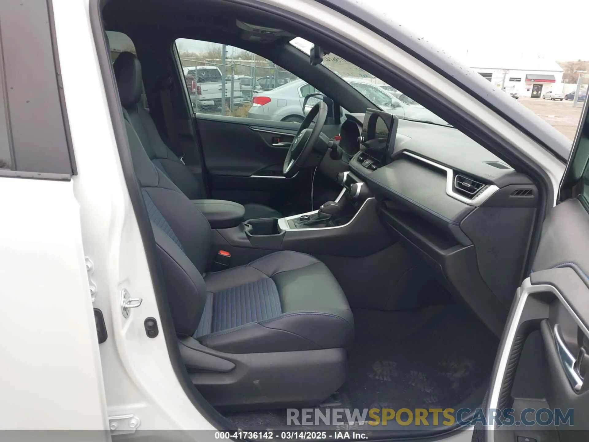 5 fotografías del automóvil dañado 2T3E6RFV3RW066031 TOYOTA RAV4 HYBRID 2024