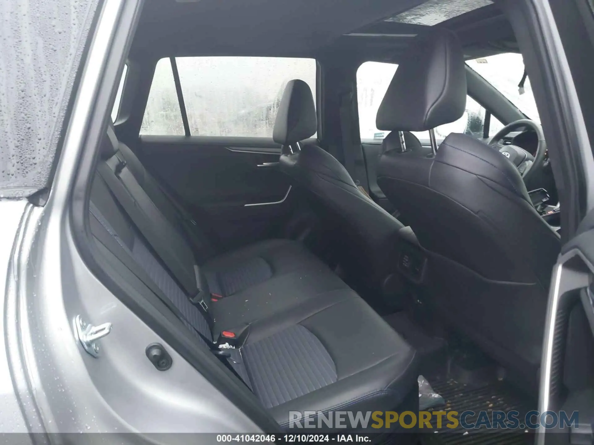 8 fotografías del automóvil dañado 2T3E6RFV7RW056568 TOYOTA RAV4 HYBRID 2024
