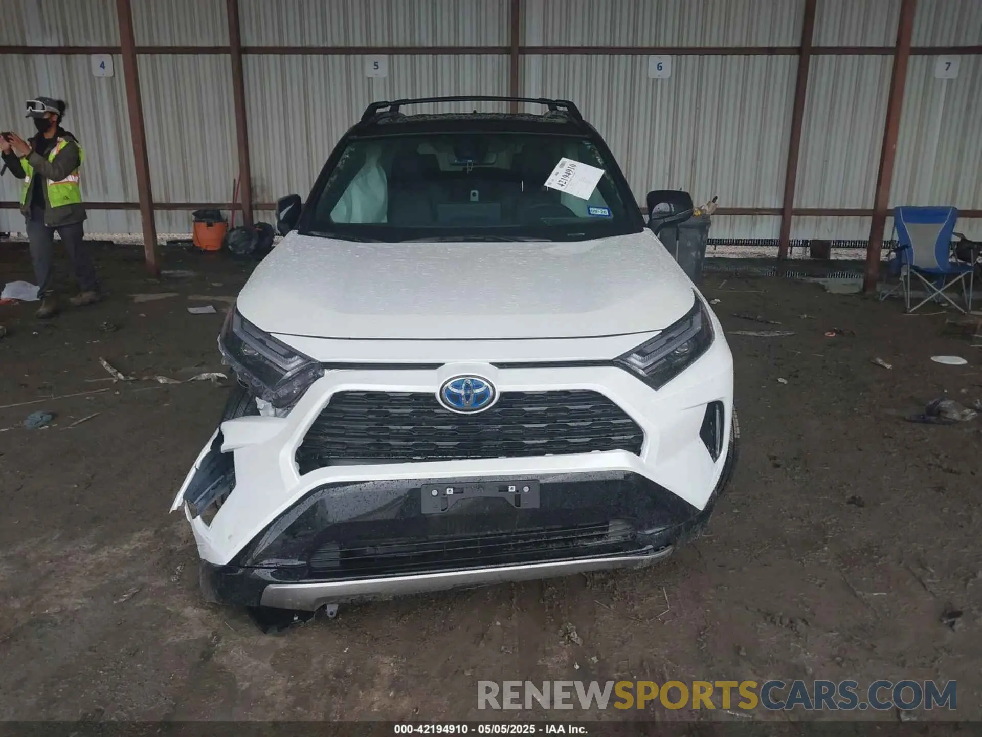 12 fotografías del automóvil dañado 2T3E6RFV7RW077162 TOYOTA RAV4 HYBRID 2024