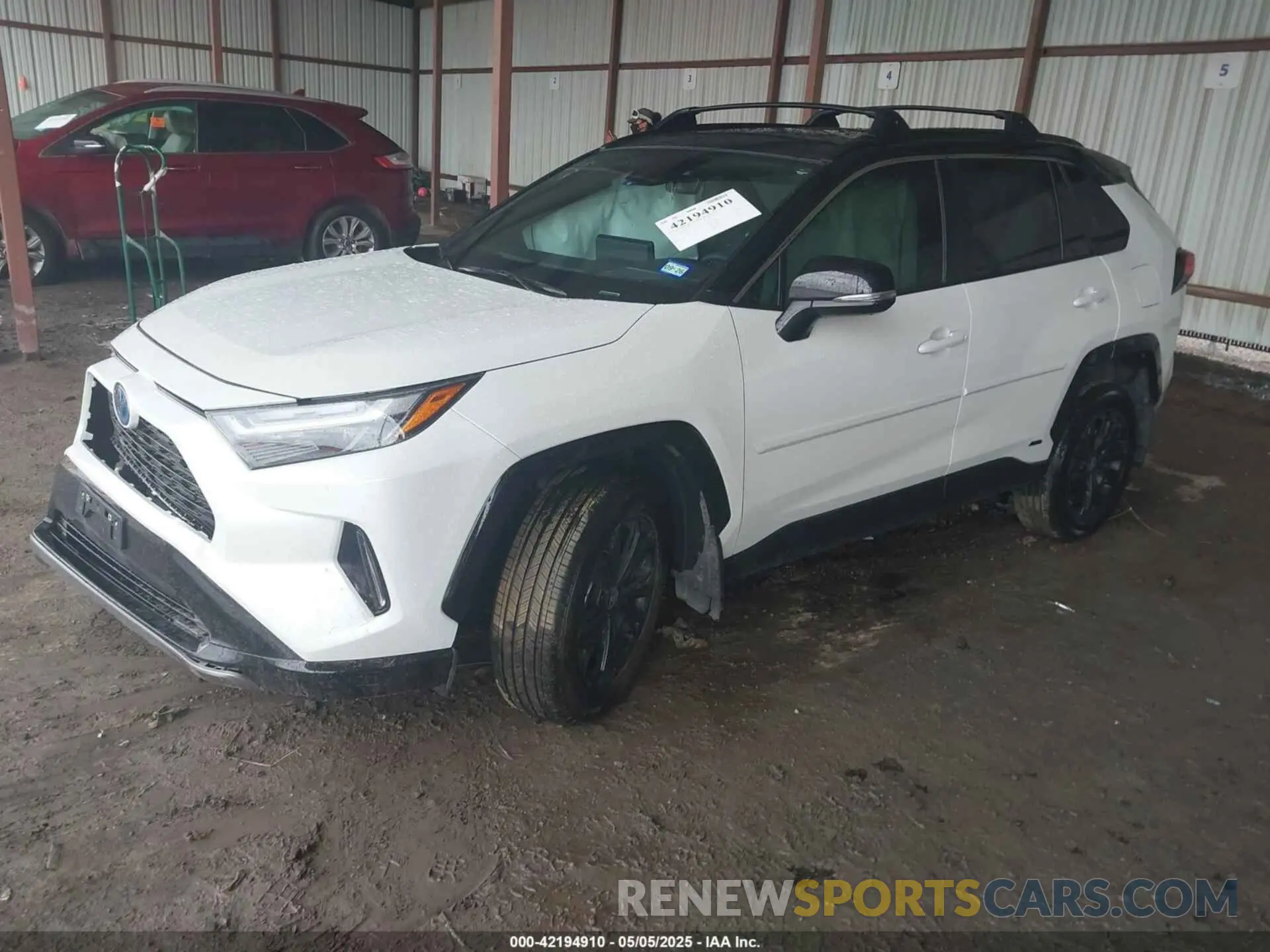 2 fotografías del automóvil dañado 2T3E6RFV7RW077162 TOYOTA RAV4 HYBRID 2024
