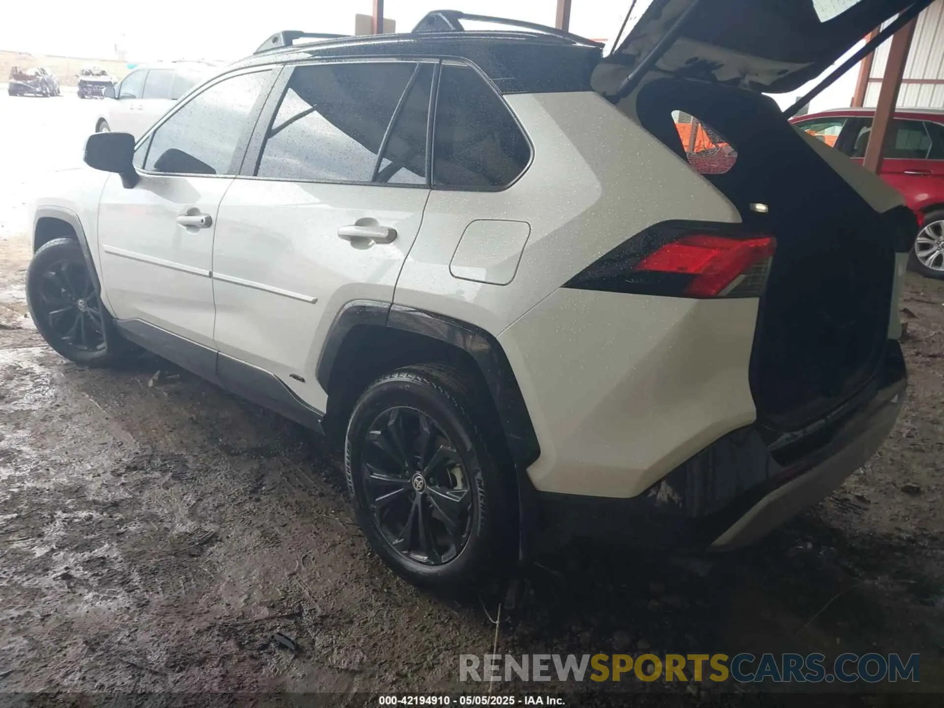 3 fotografías del automóvil dañado 2T3E6RFV7RW077162 TOYOTA RAV4 HYBRID 2024