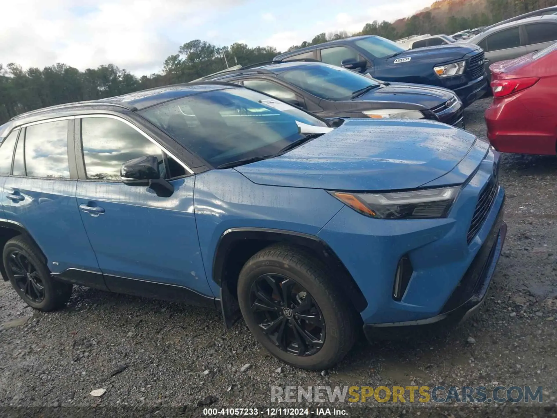 13 fotografías del automóvil dañado 2T3E6RFV8RW064582 TOYOTA RAV4 HYBRID 2024