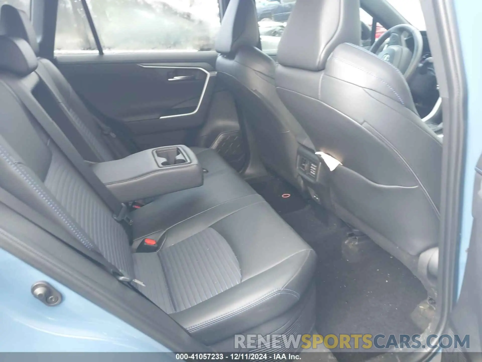 8 fotografías del automóvil dañado 2T3E6RFV8RW064582 TOYOTA RAV4 HYBRID 2024