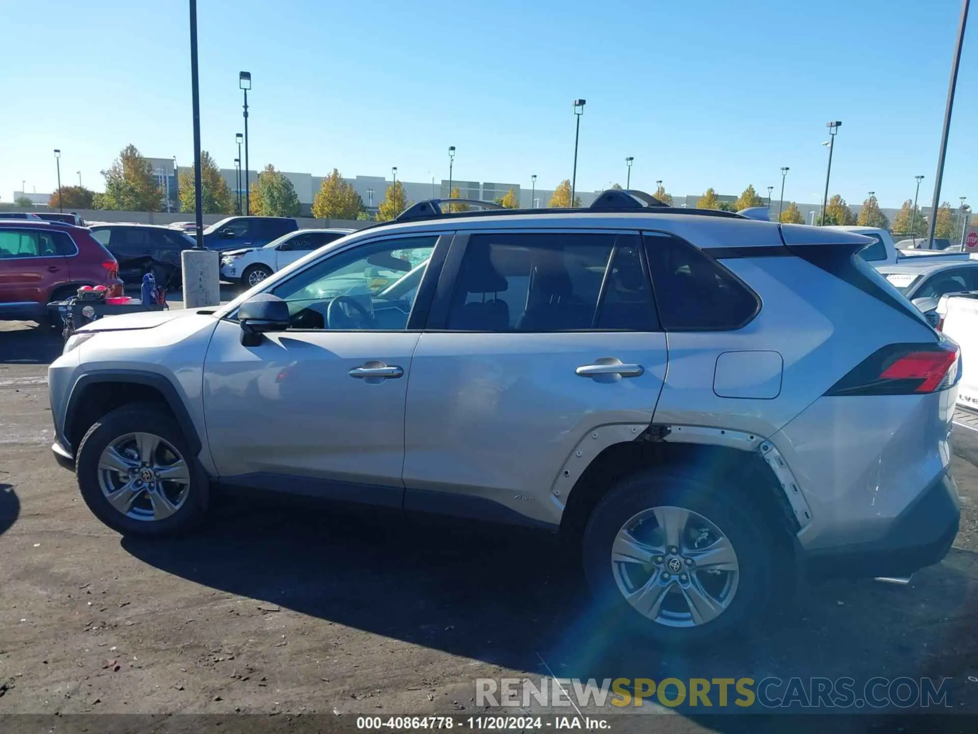 15 fotografías del automóvil dañado 2T3LWRFV0RW199515 TOYOTA RAV4 HYBRID 2024