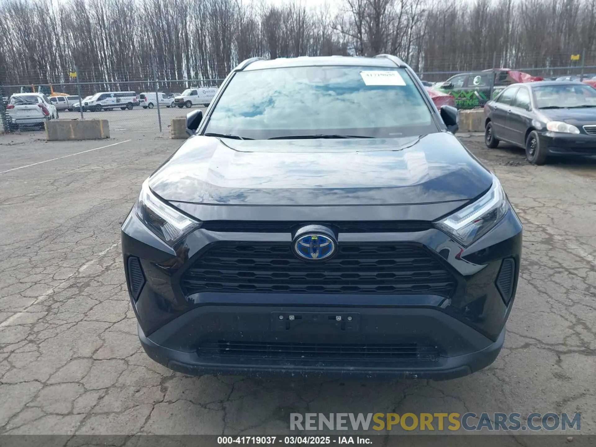 12 fotografías del automóvil dañado 2T3LWRFV9RW220409 TOYOTA RAV4 HYBRID 2024
