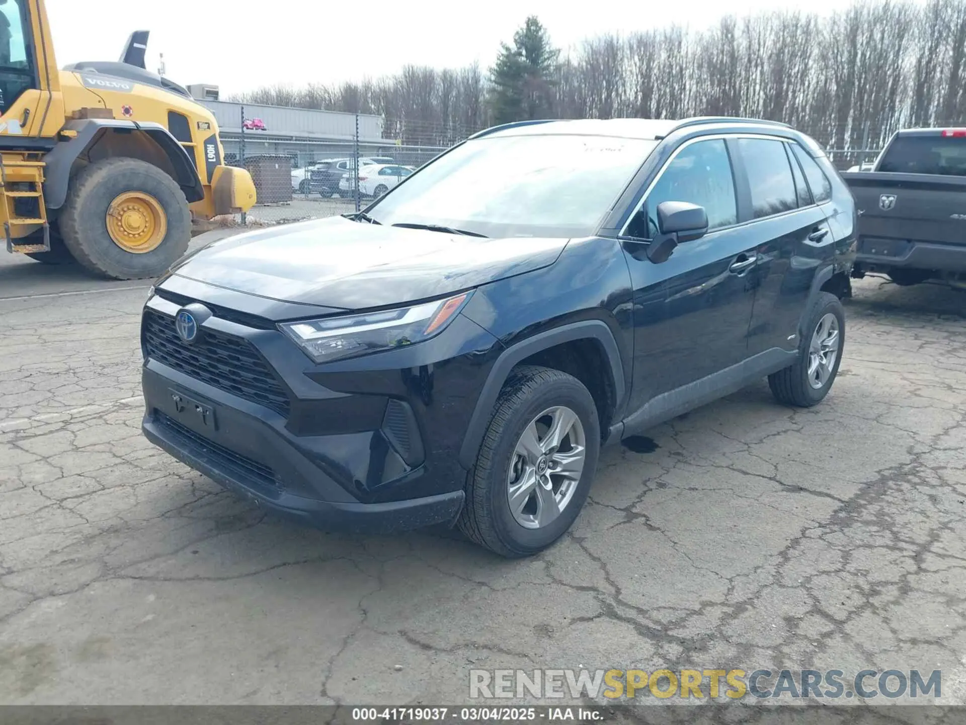 2 fotografías del automóvil dañado 2T3LWRFV9RW220409 TOYOTA RAV4 HYBRID 2024