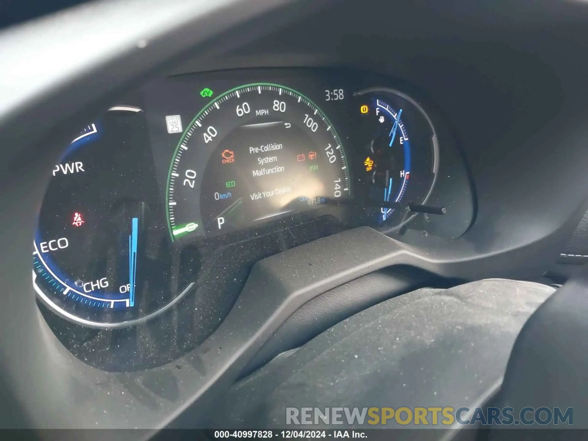 15 fotografías del automóvil dañado 2T3MWRFV0RW215409 TOYOTA RAV4 HYBRID 2024