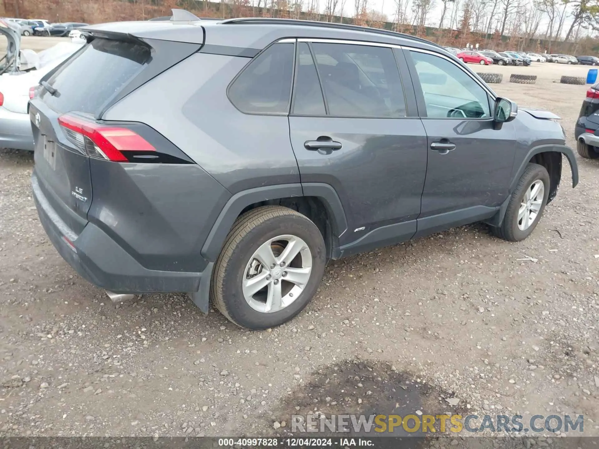 4 fotografías del automóvil dañado 2T3MWRFV0RW215409 TOYOTA RAV4 HYBRID 2024