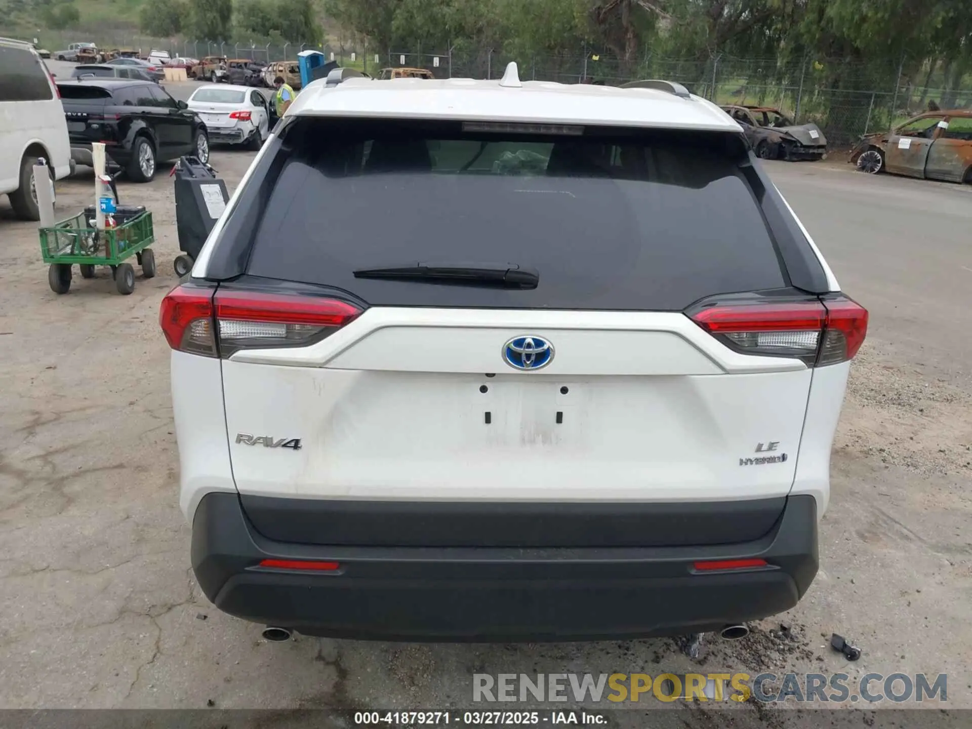 16 fotografías del automóvil dañado 2T3MWRFV9RW222584 TOYOTA RAV4 HYBRID 2024
