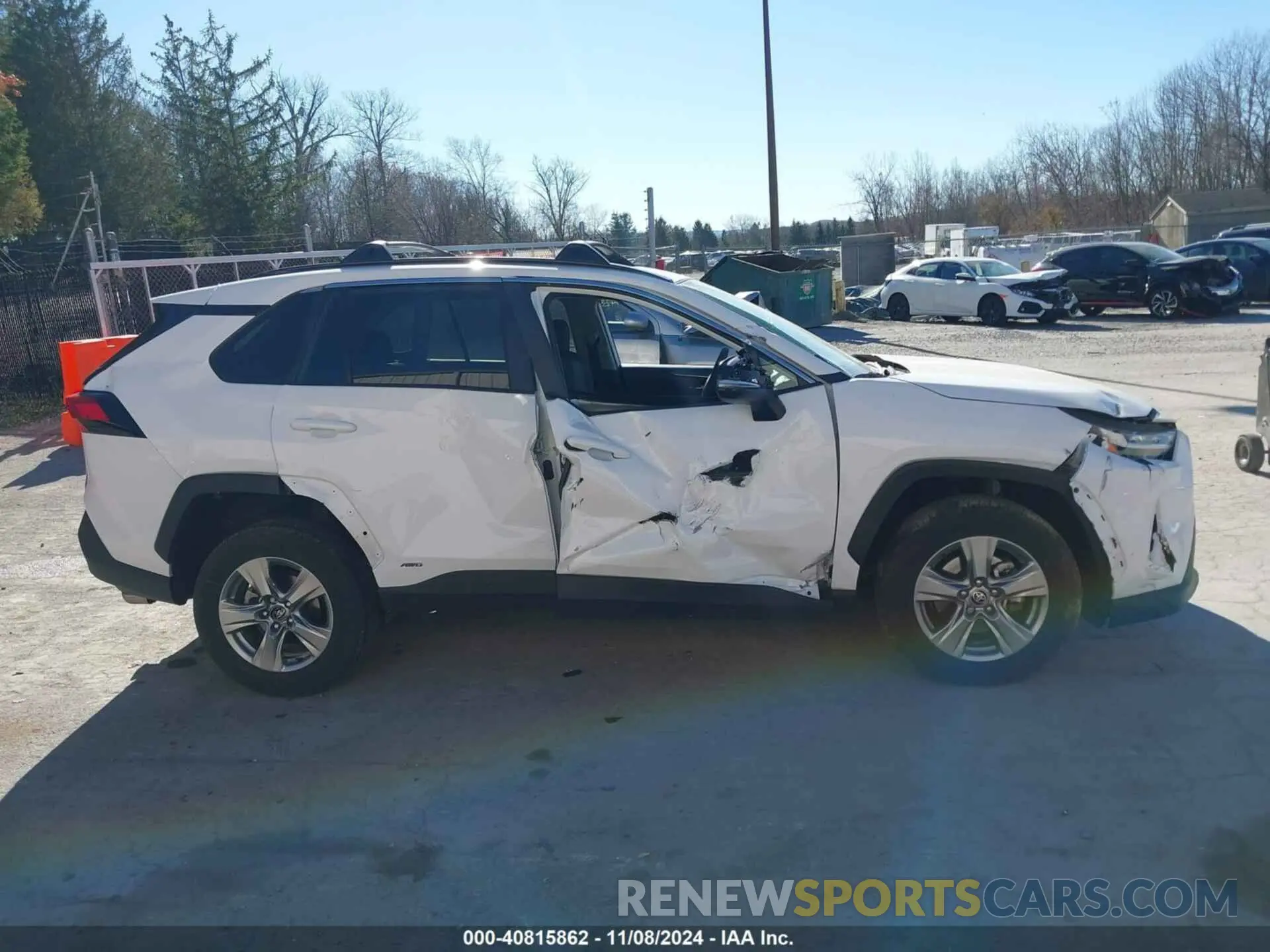 12 fotografías del automóvil dañado 2T3RWRFV0RW207056 TOYOTA RAV4 HYBRID 2024