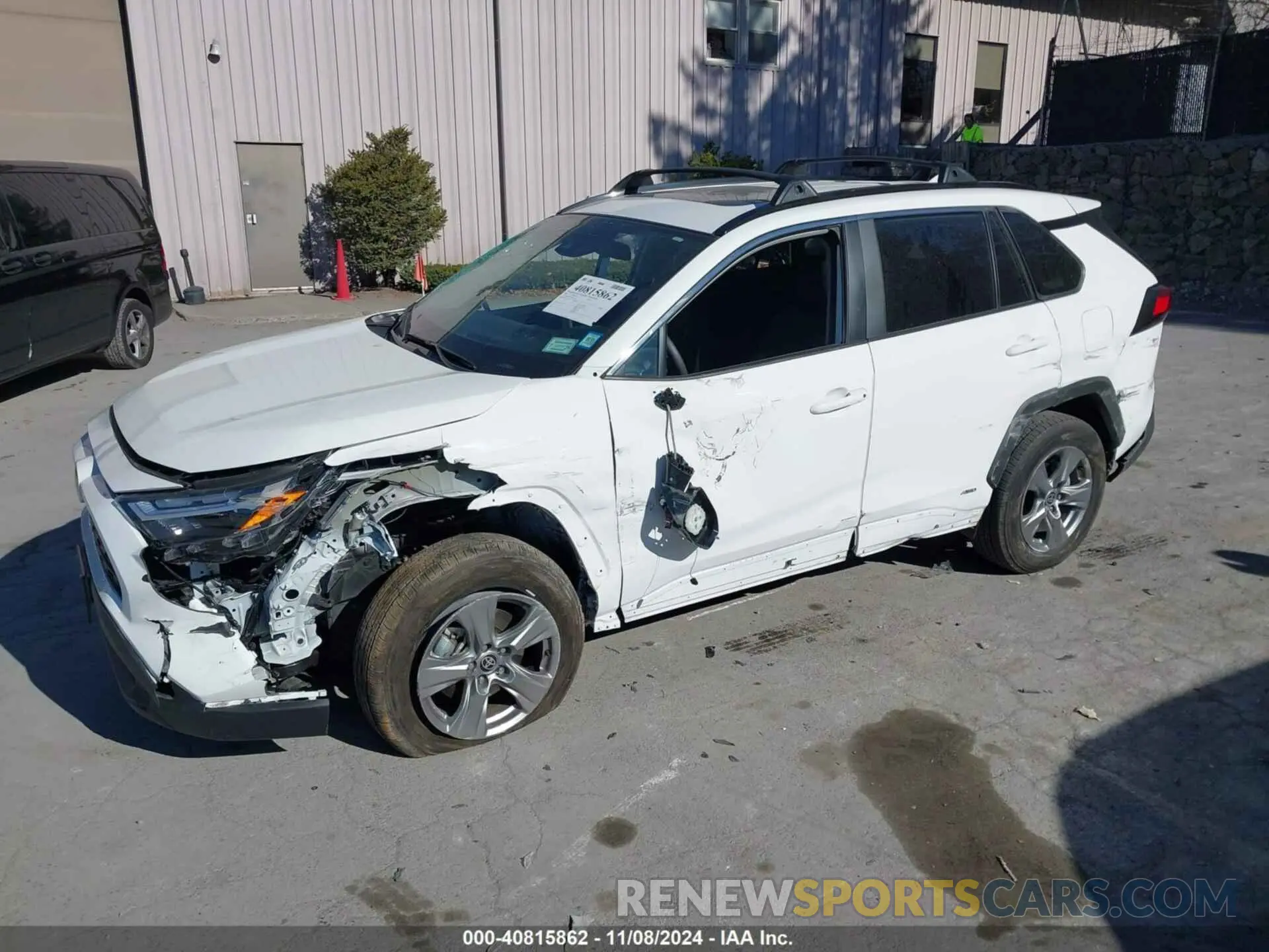 2 fotografías del automóvil dañado 2T3RWRFV0RW207056 TOYOTA RAV4 HYBRID 2024