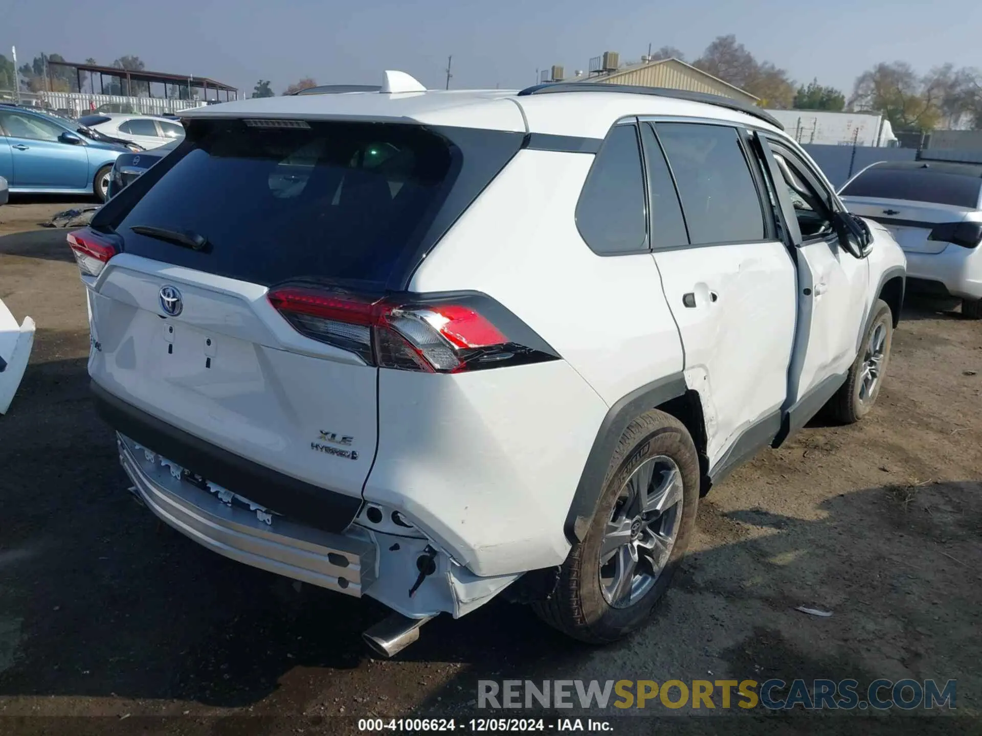 4 fotografías del automóvil dañado 2T3RWRFV0RW207235 TOYOTA RAV4 HYBRID 2024