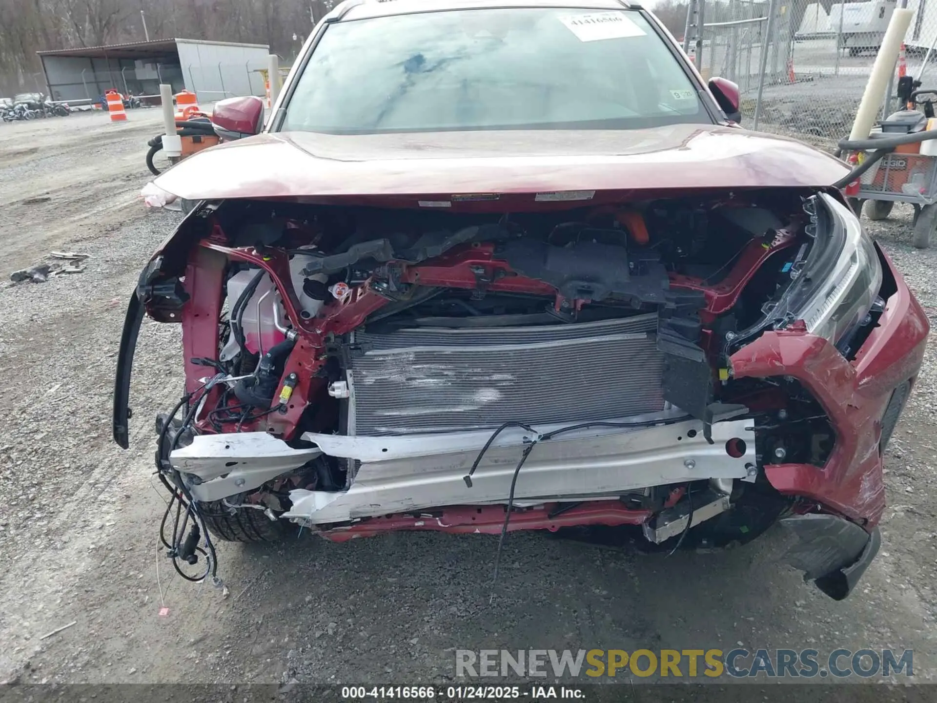 12 fotografías del automóvil dañado 2T3RWRFV0RW238744 TOYOTA RAV4 HYBRID 2024