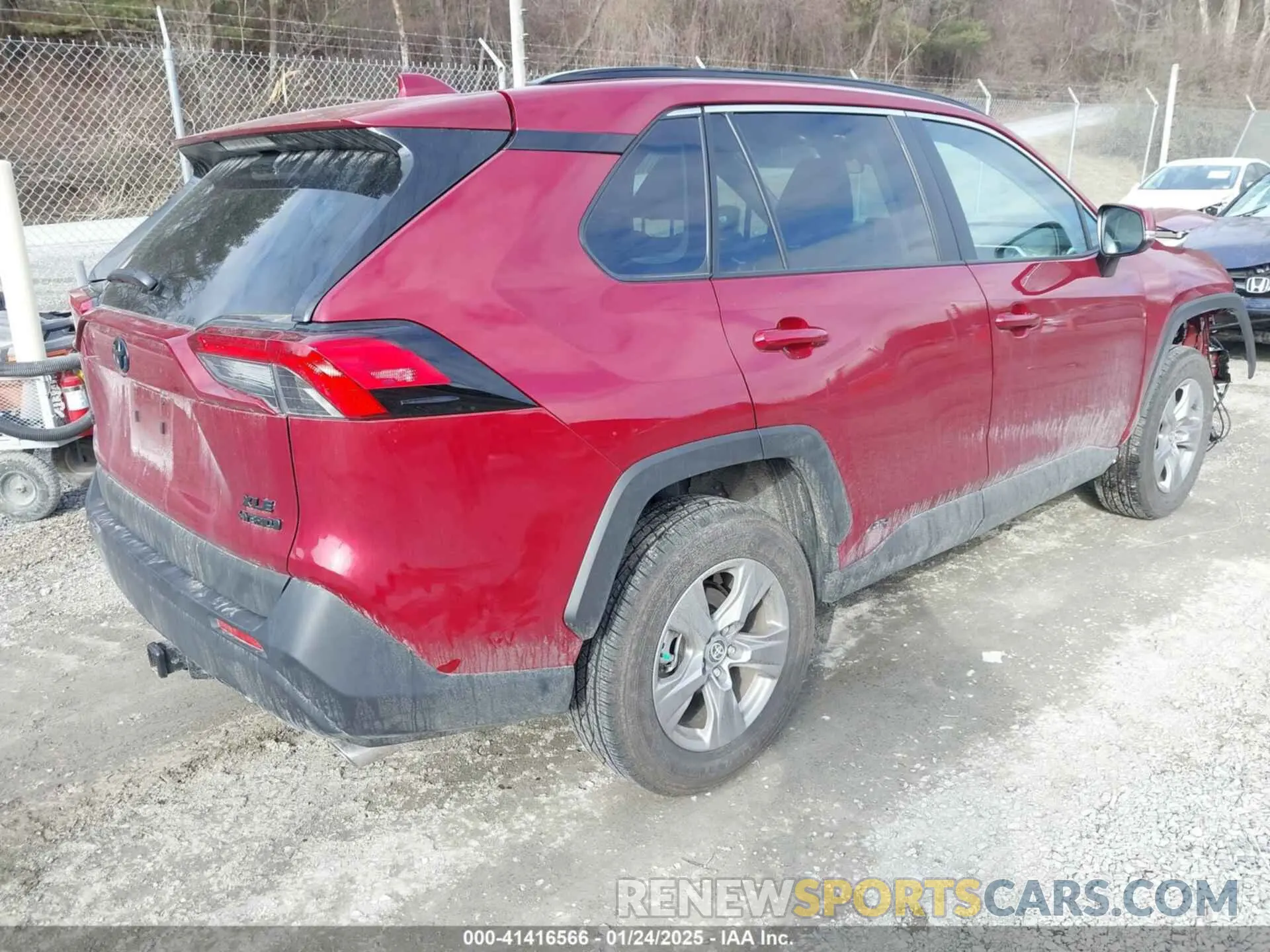 4 fotografías del automóvil dañado 2T3RWRFV0RW238744 TOYOTA RAV4 HYBRID 2024