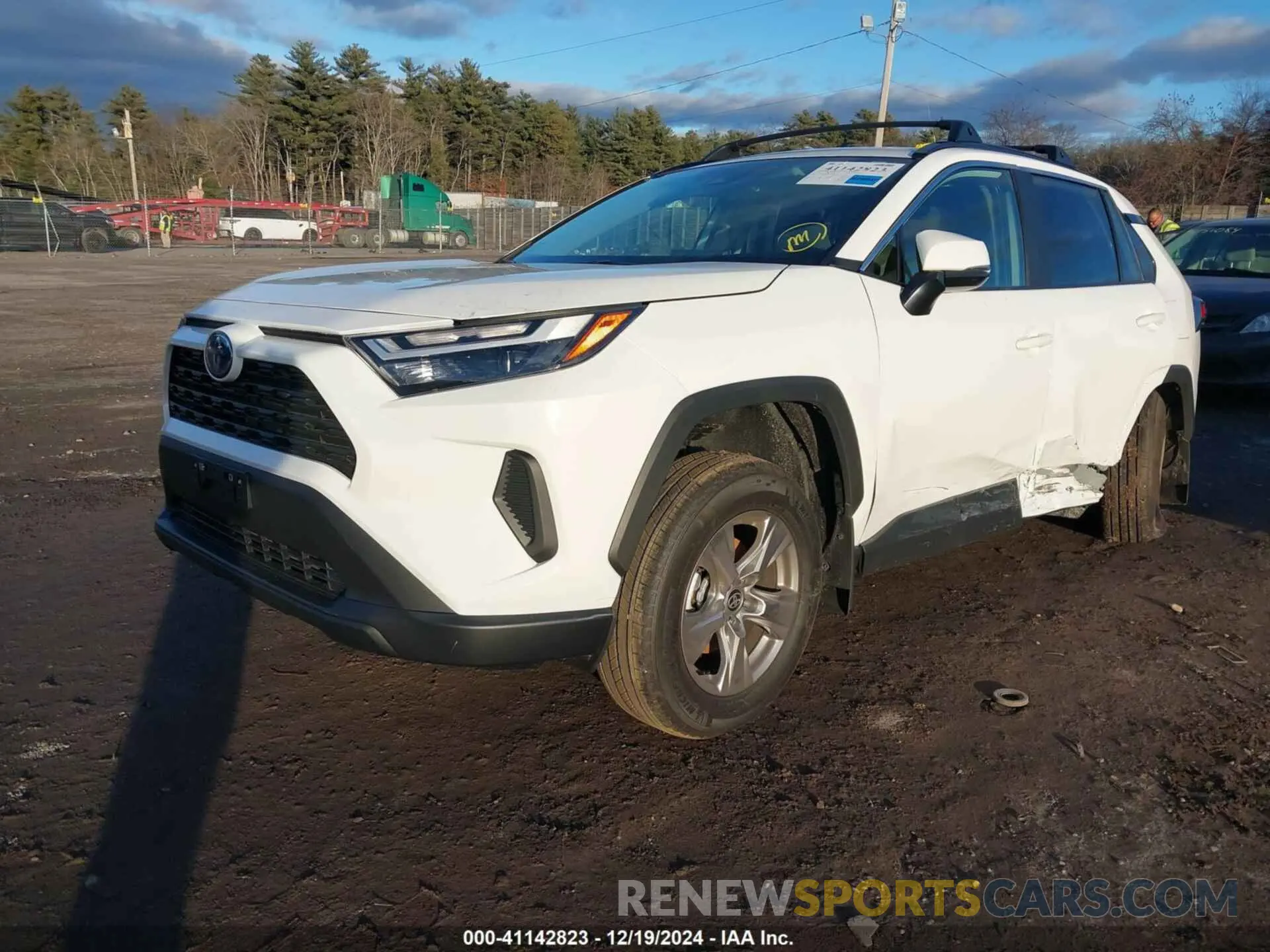 2 fotografías del automóvil dañado 2T3RWRFV0RW250781 TOYOTA RAV4 HYBRID 2024