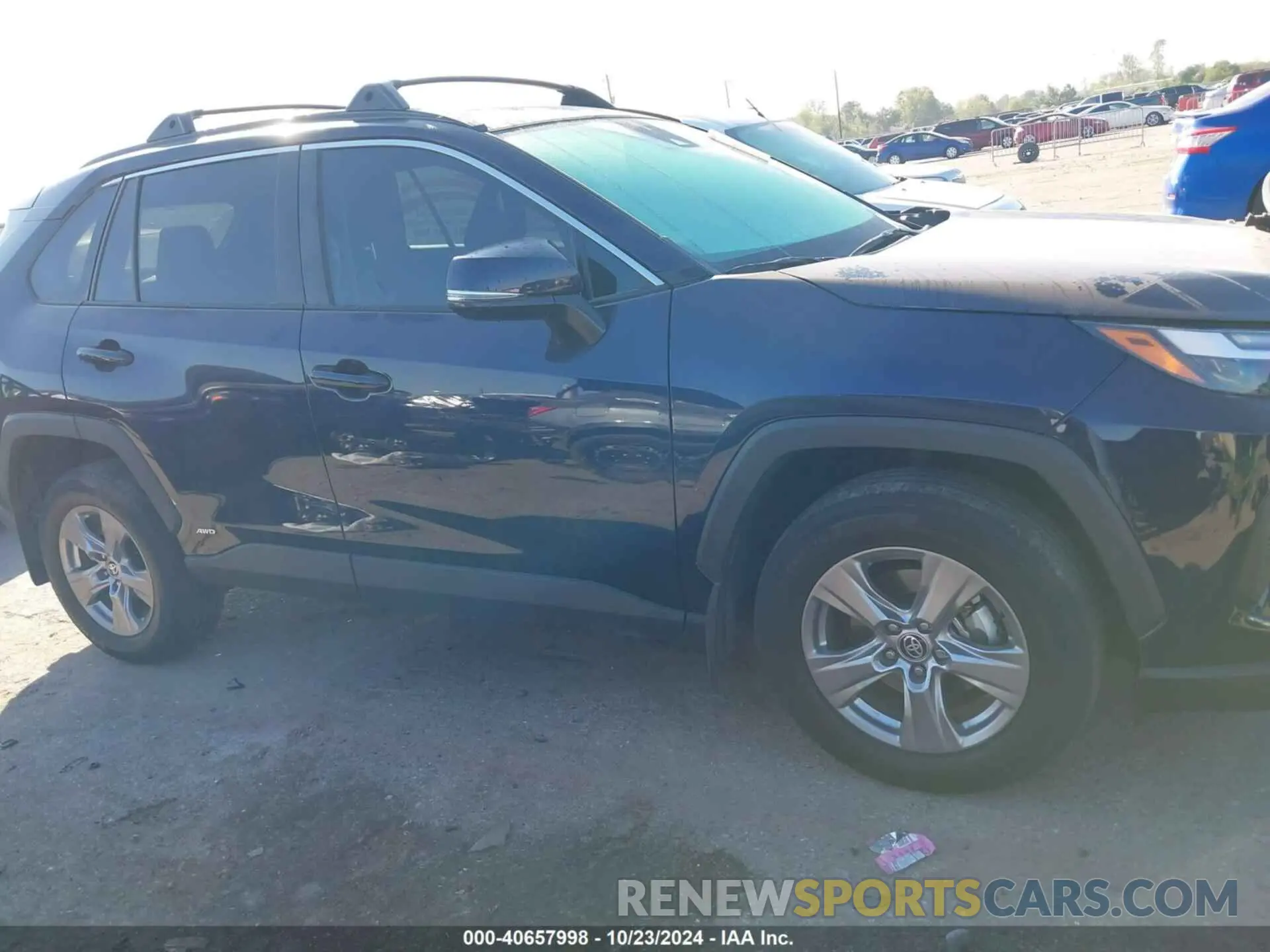 12 fotografías del automóvil dañado 2T3RWRFV1RW210158 TOYOTA RAV4 HYBRID 2024