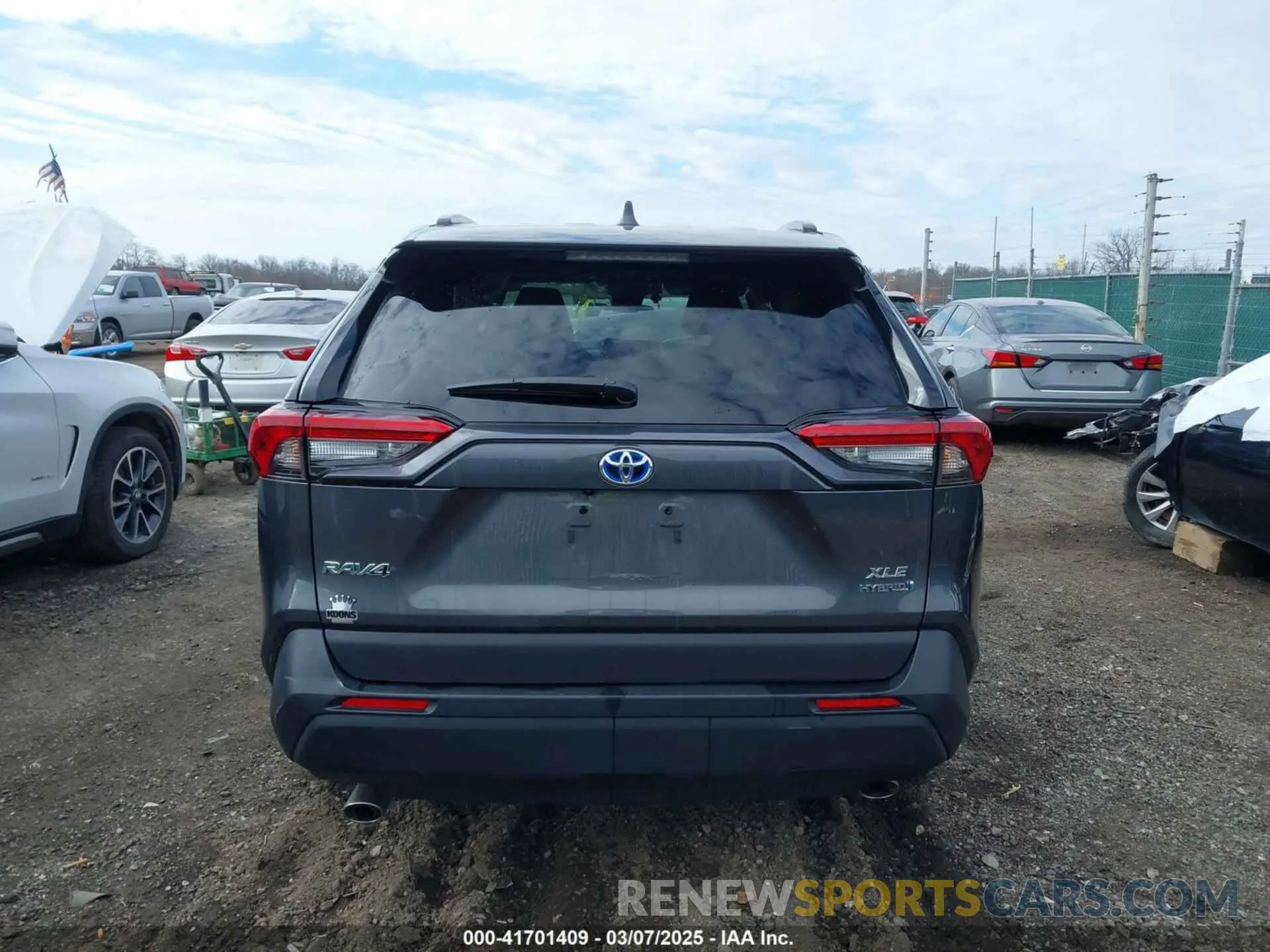 17 fotografías del automóvil dañado 2T3RWRFV8RW248096 TOYOTA RAV4 HYBRID 2024