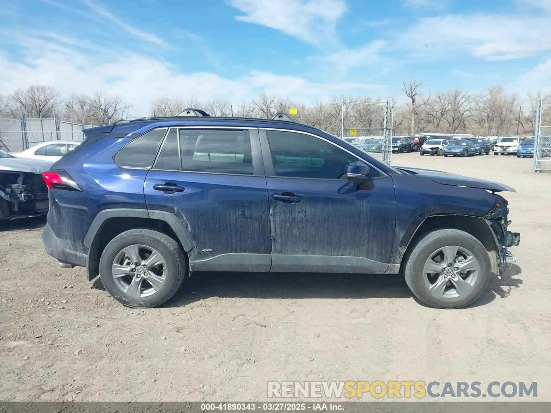 14 fotografías del automóvil dañado 2T3RWRFV9RW193450 TOYOTA RAV4 HYBRID 2024