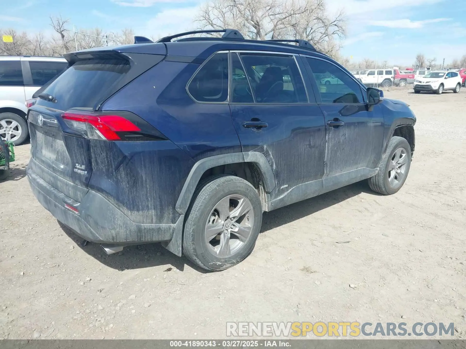 4 fotografías del automóvil dañado 2T3RWRFV9RW193450 TOYOTA RAV4 HYBRID 2024