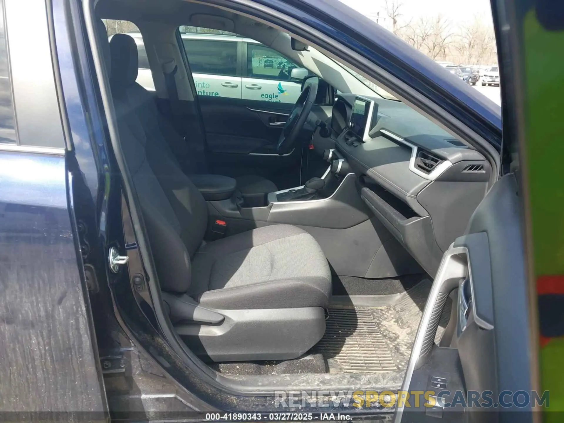 5 fotografías del automóvil dañado 2T3RWRFV9RW193450 TOYOTA RAV4 HYBRID 2024